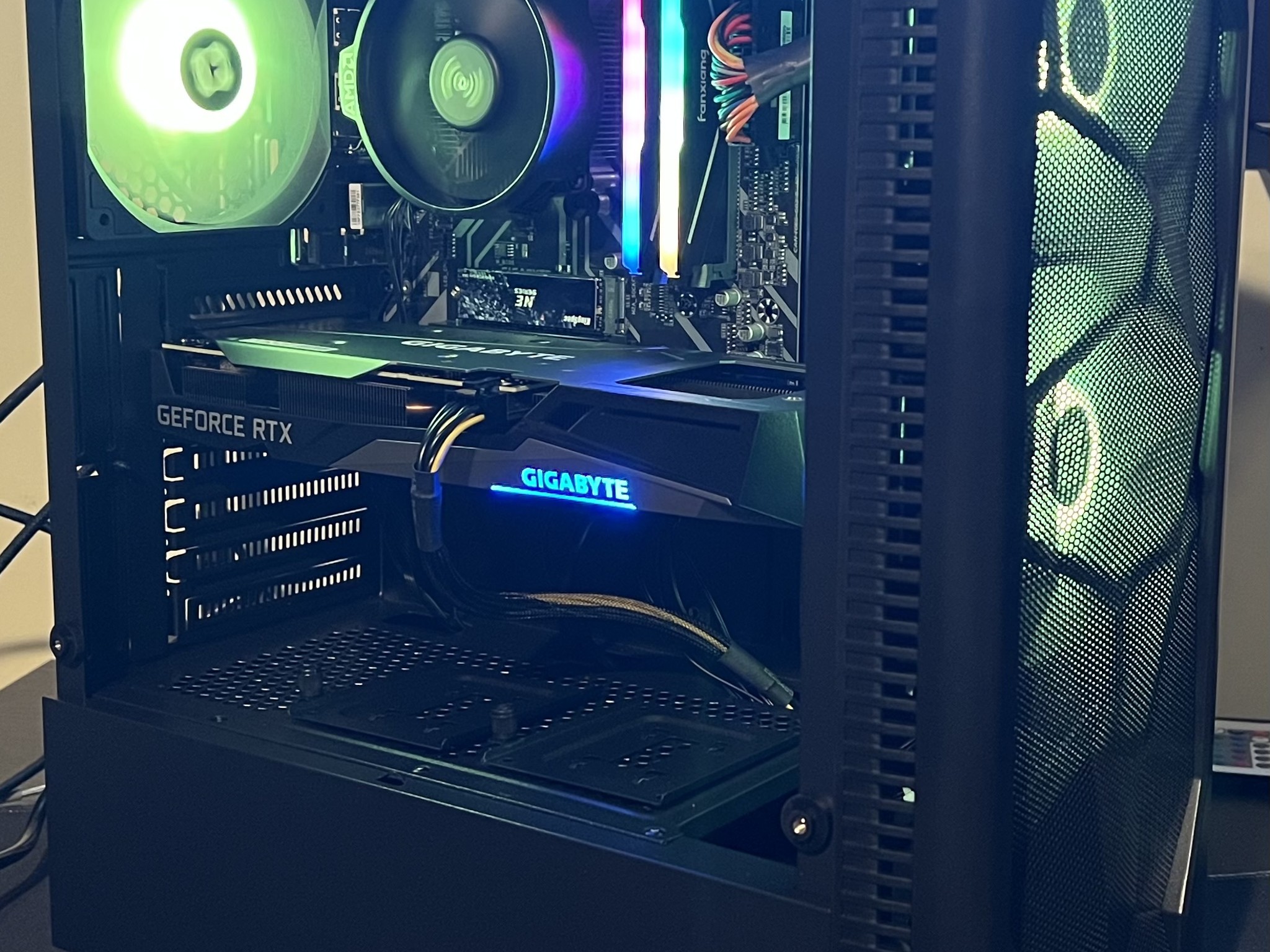 Budget Ryzen 5 4500 1 TB  SSD NVME 16 GB DDR4 RTX 3060 12 GB - All new parts!