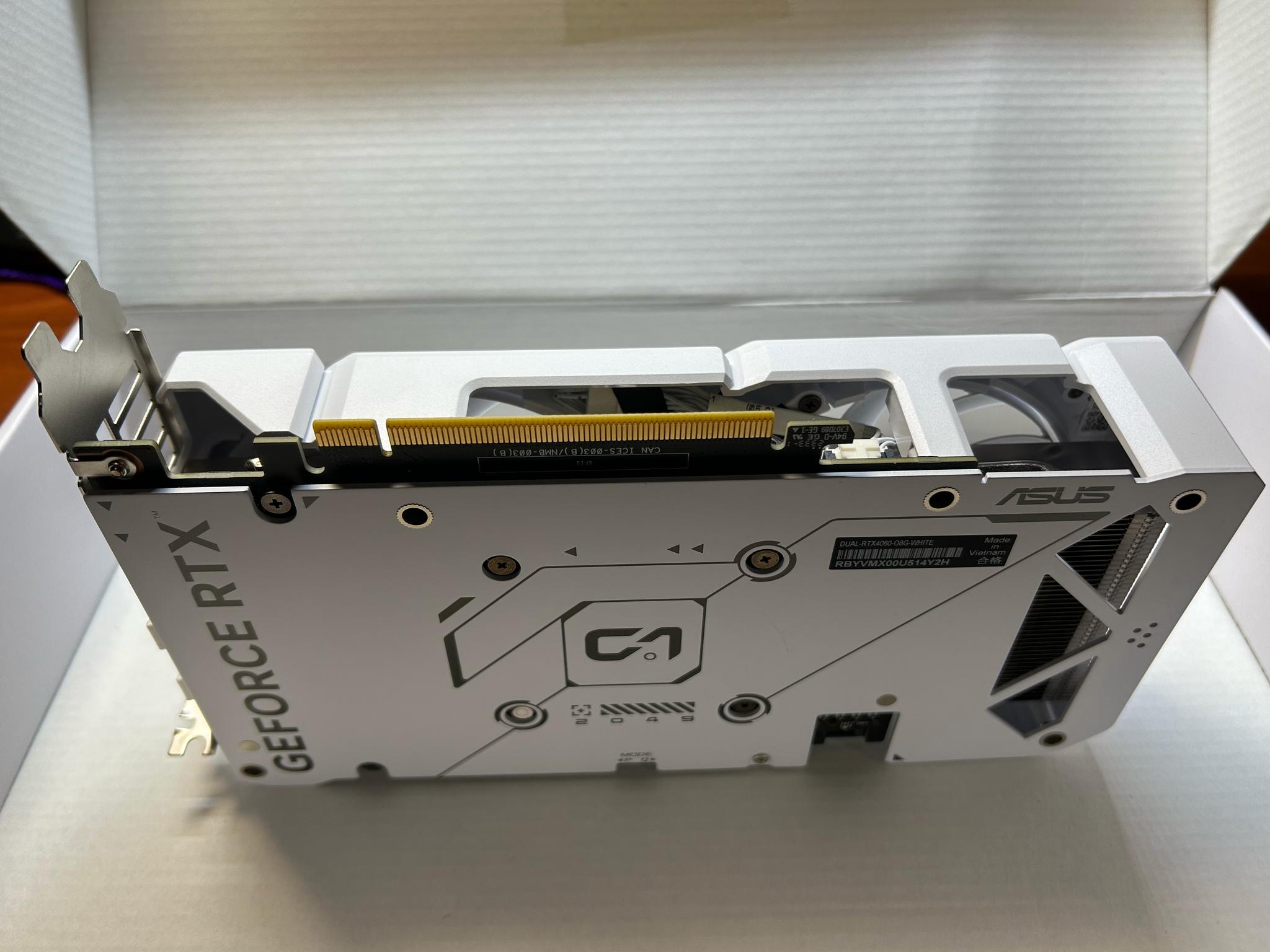 ASUS Dual GeForce RTX 4060 White OC Edition - Image 4