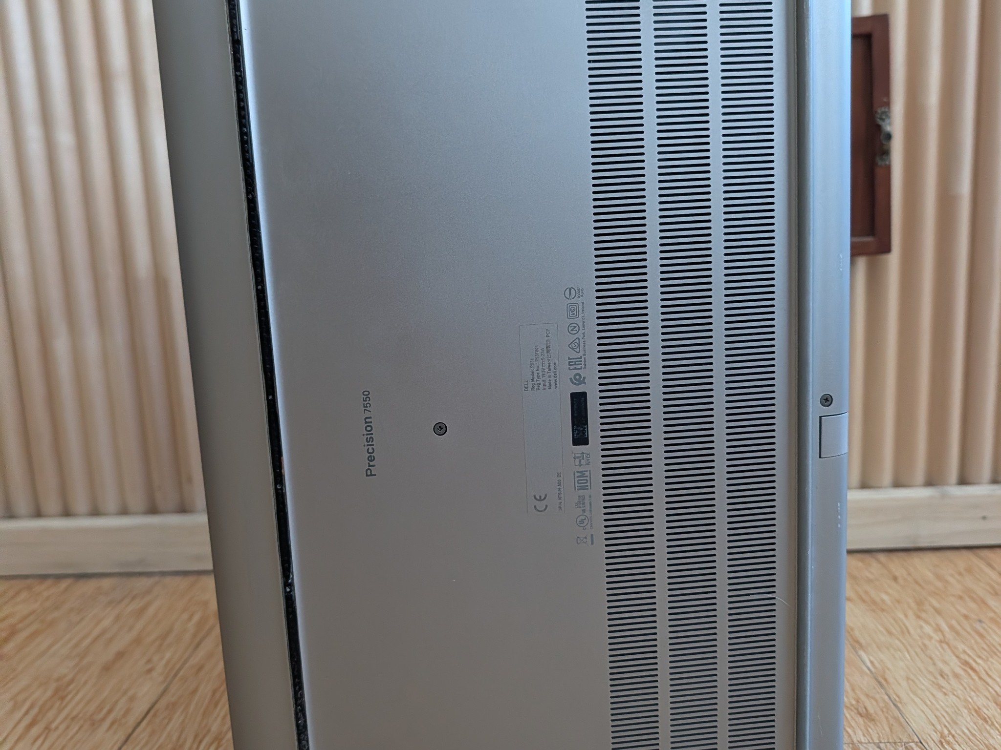Dell Precision Laptop | I5 10400H | T2000 (1650 TI M) | 16GB | 256 GB |