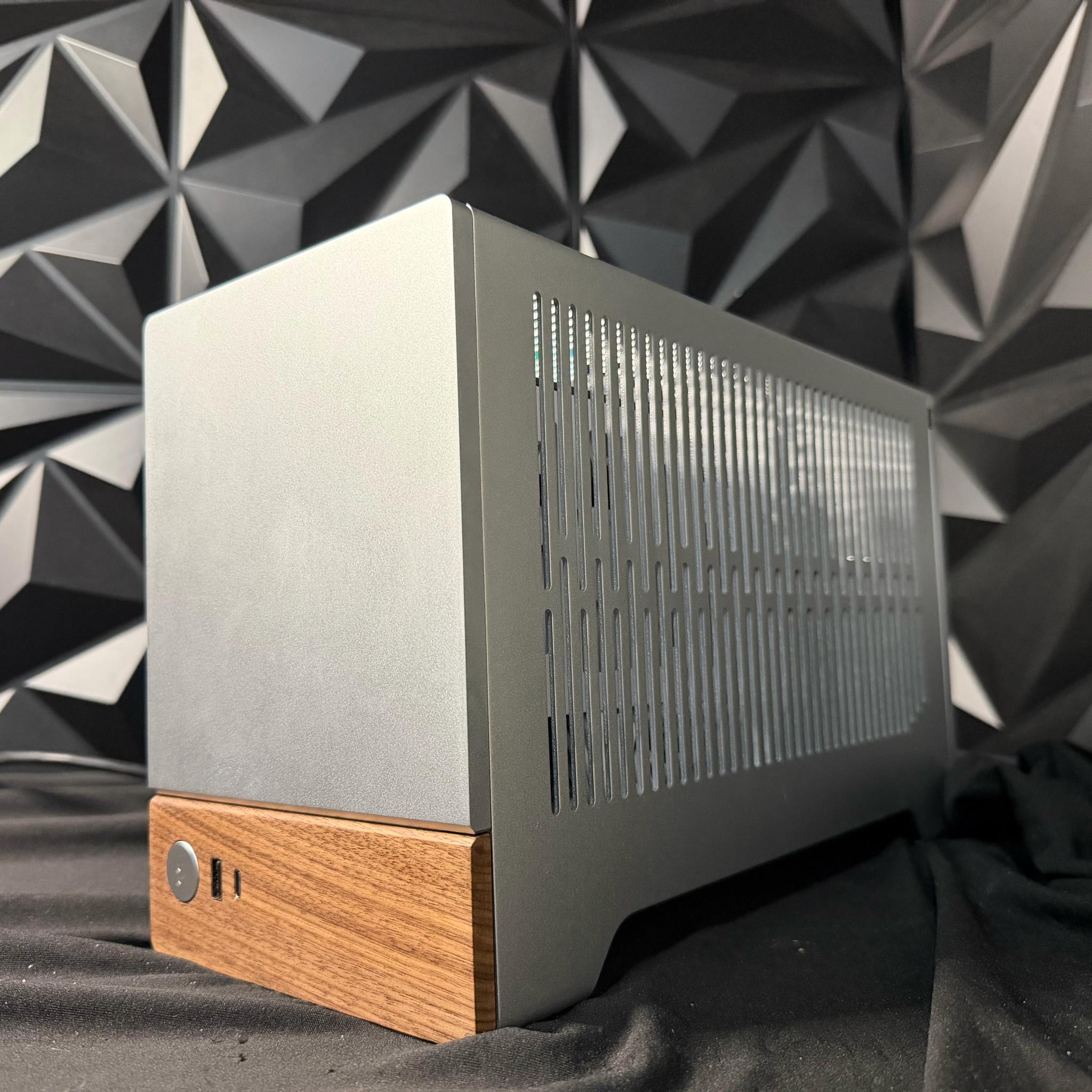 💿🔥 SILVER BULLET 🔥💿 Ryzen 7 7700X| RX 9070 XT| 32 GB DDR5| 2 TB NVMe| 850W PSU
