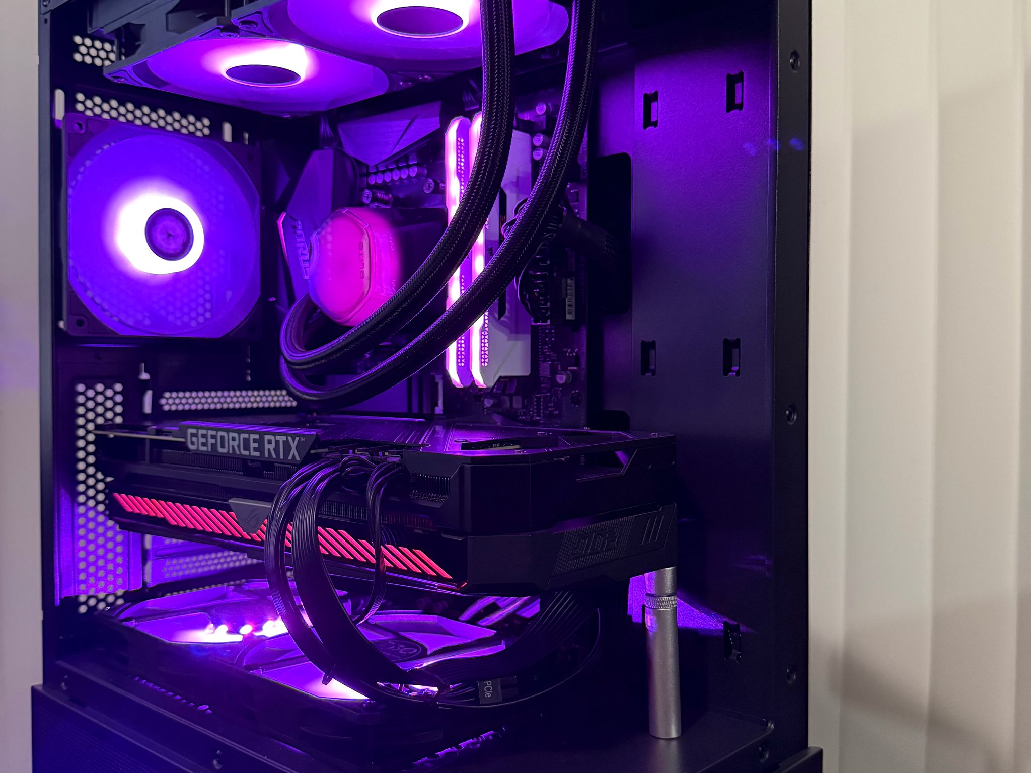 Ryzen 9 5900x / RTX 3070 Ti /32GB ddr4/1tb SSD