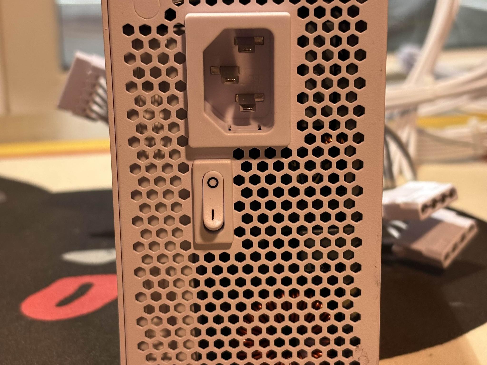 Lian Li SP850W Gold Fully Modular (White)