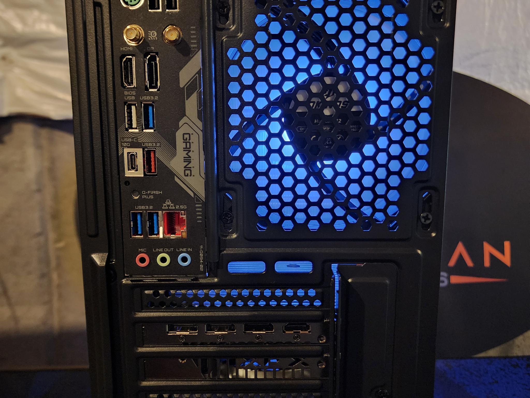 RX 7800 XT / Ryzen 5 7600 / 32GB DDR5 / 1TB NVMe SSD