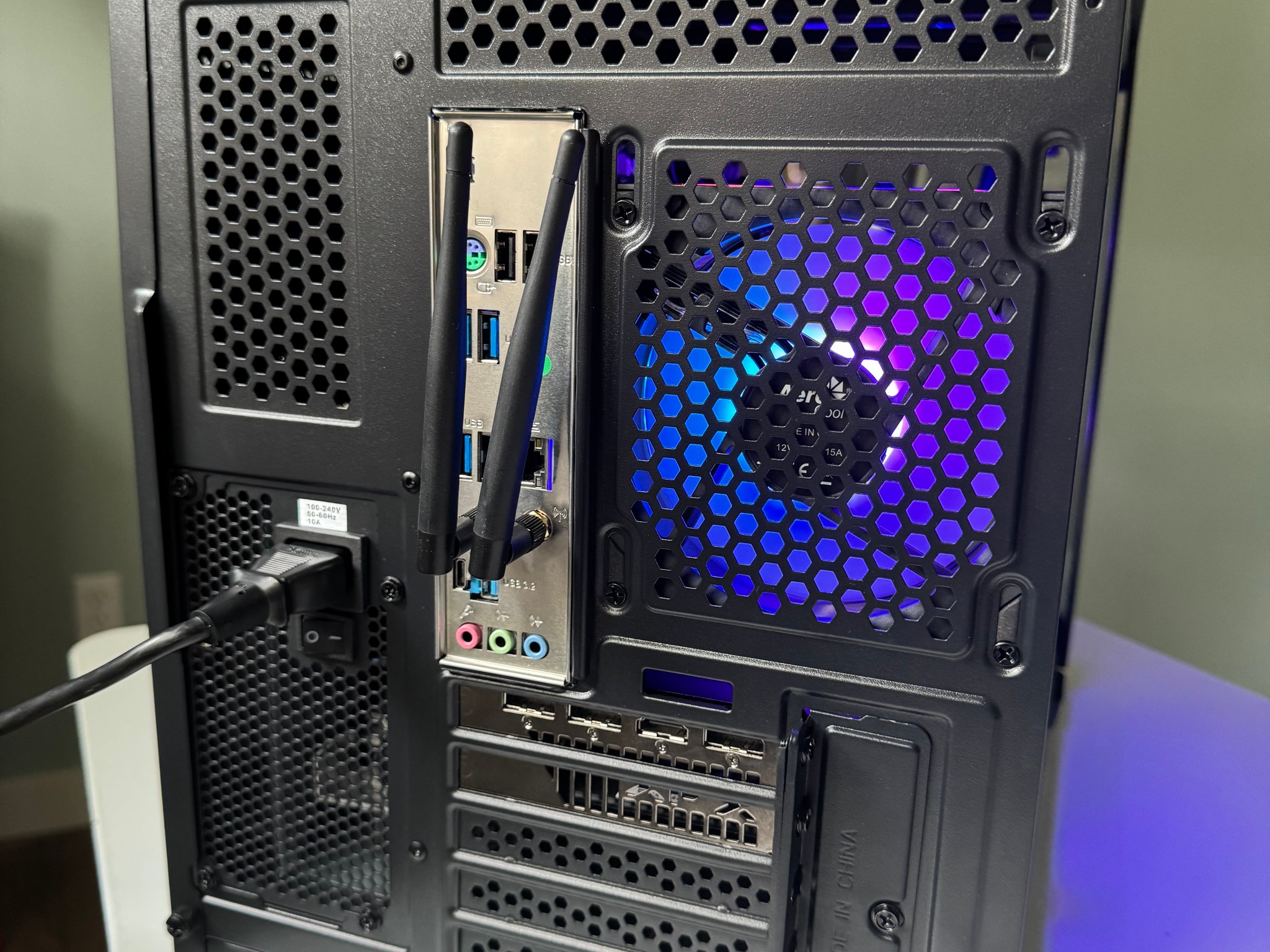 Gaming PC Rx 7600 - Ryzen 5 3600 - 32GB ram - 1Tb nvme
