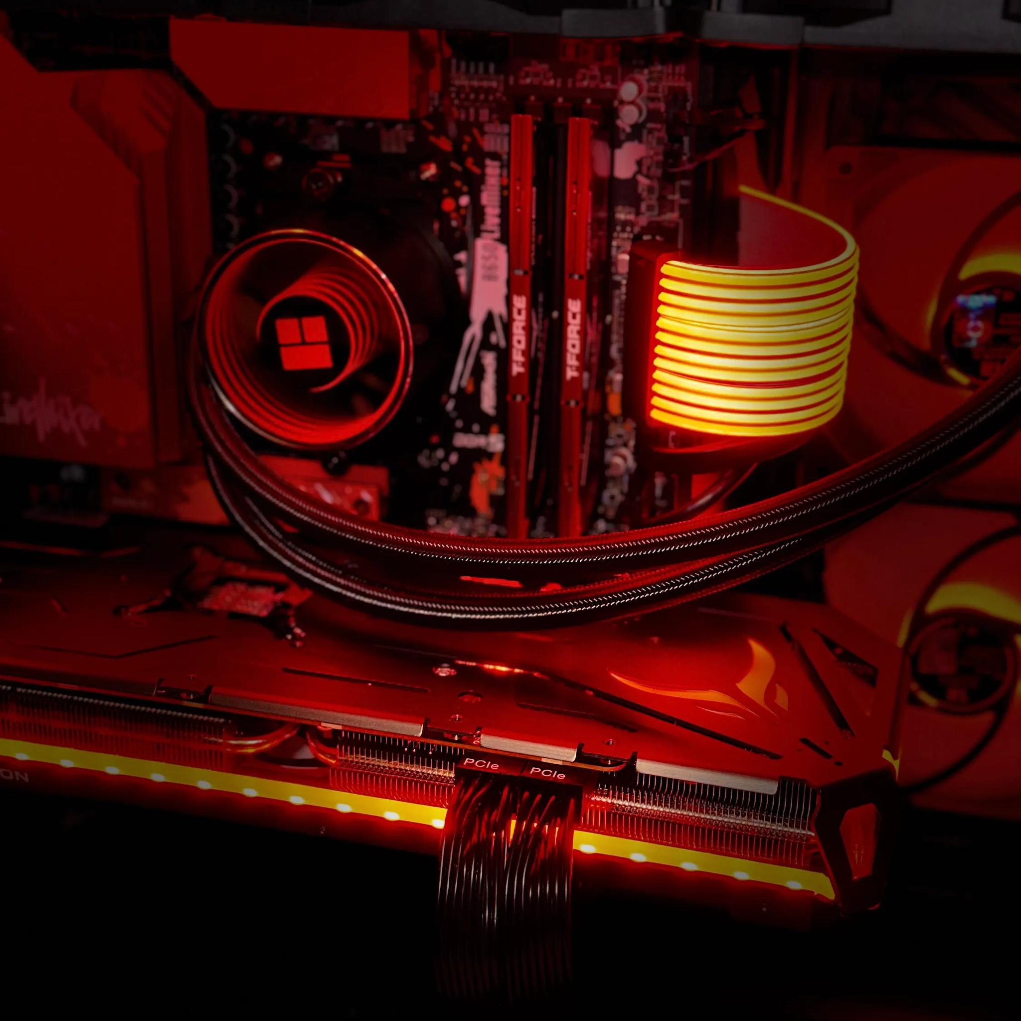 Red Harlow | Ryzen 5 7600x | RX 7800 XT 16 GB | 32 GB DDR5 RAM | 1 TB SSD