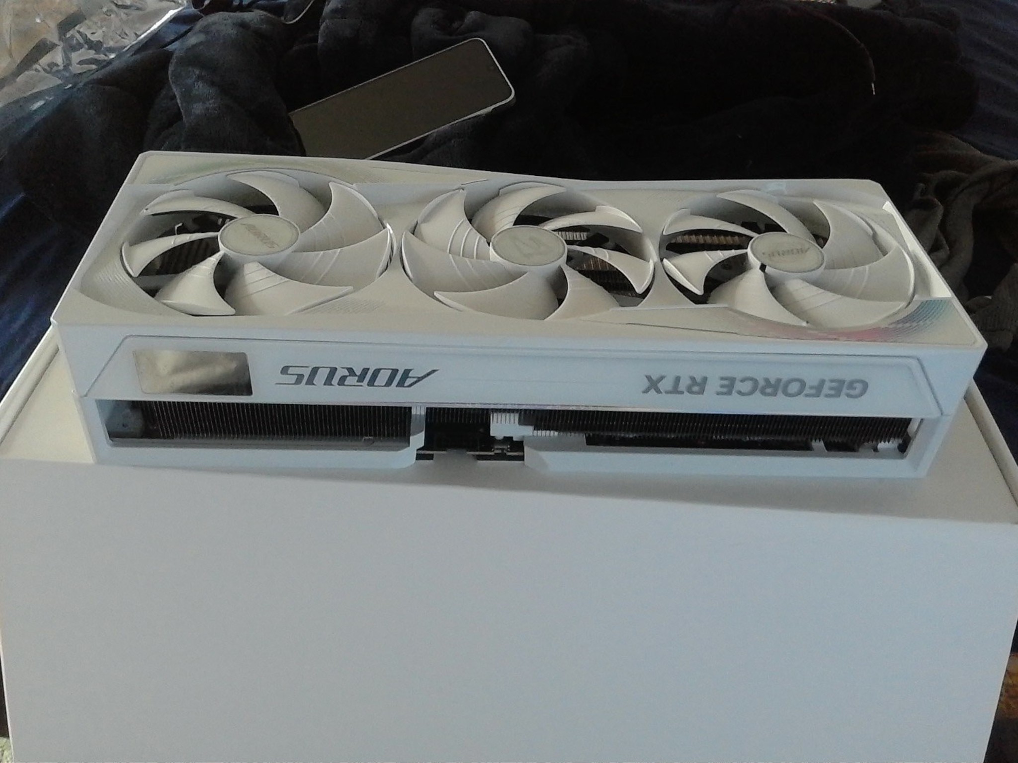 GIGABYTE AORUS GeForce RTX 5090 MASTER ICE 32G