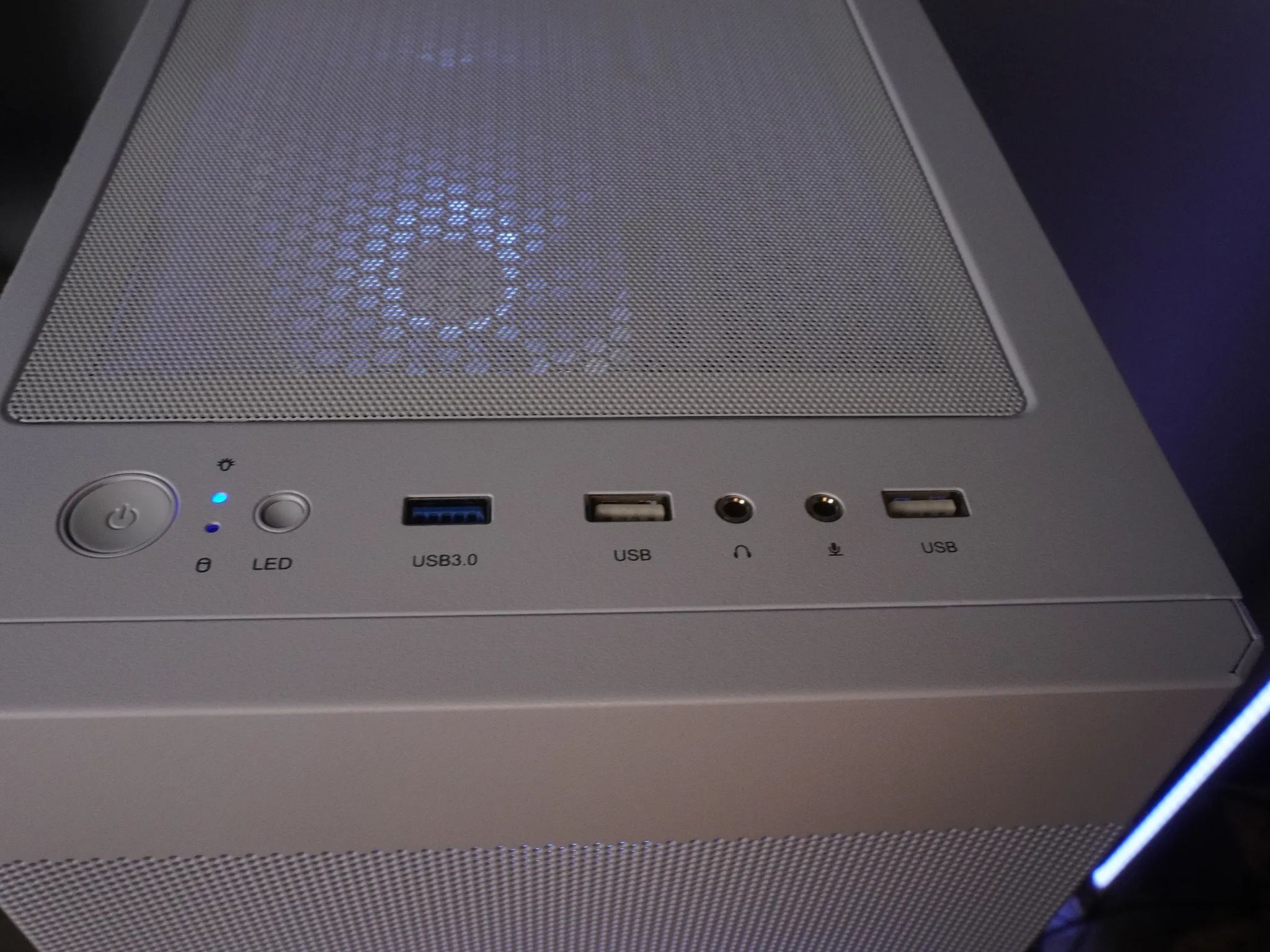 🤍ALL WHITE🤍 1080p GAMING MACHINE 💚GTX 1660 Super 🧡 Ryzen 5 5500 | 16GB | 1TB | WIFI