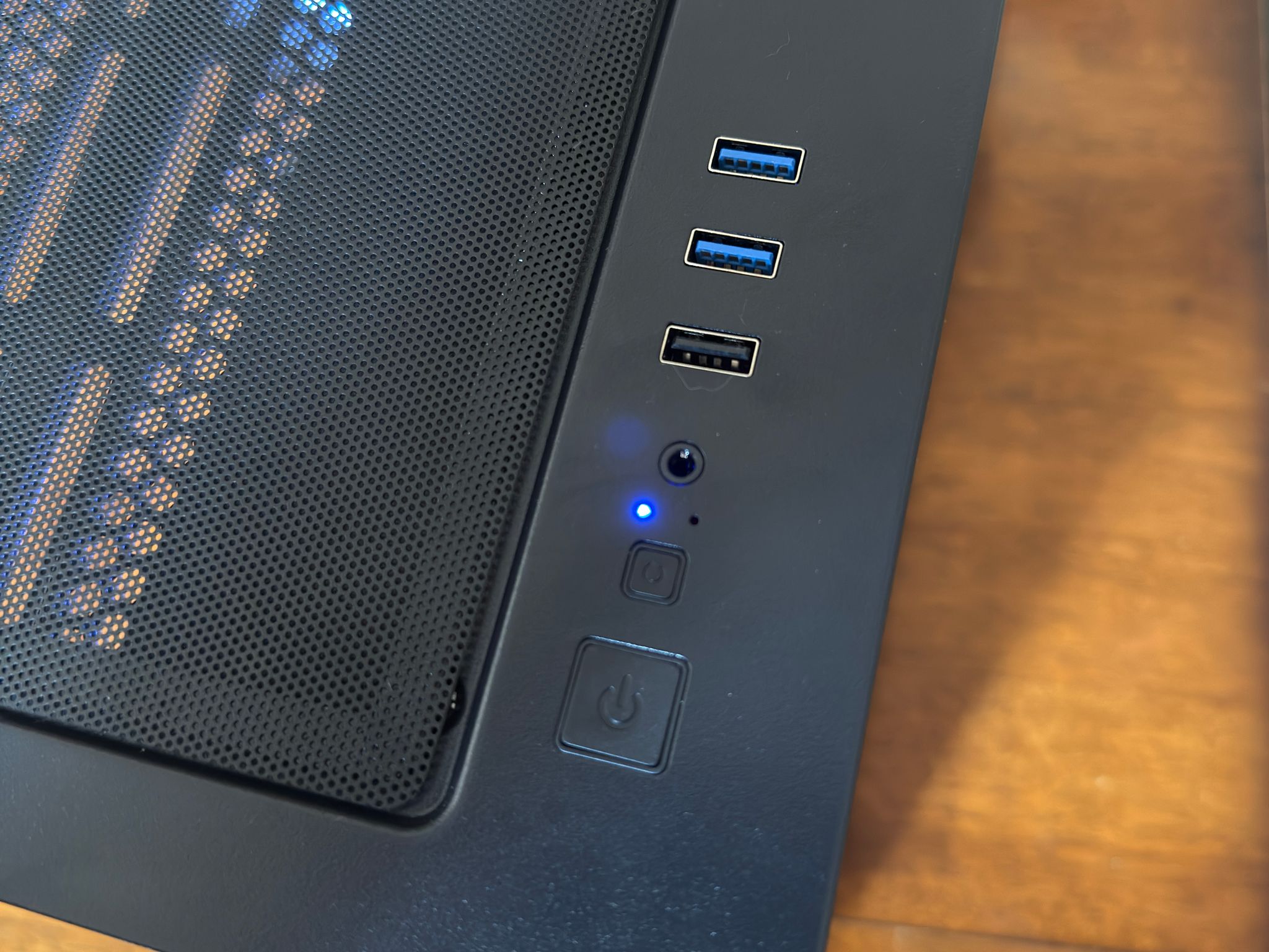 Budget Gaming PC | RX 7600 | Ryzen 2600X | 16GB Ram | 500GB NVME + 1TB HDD | WiFi and BT |Windows 11