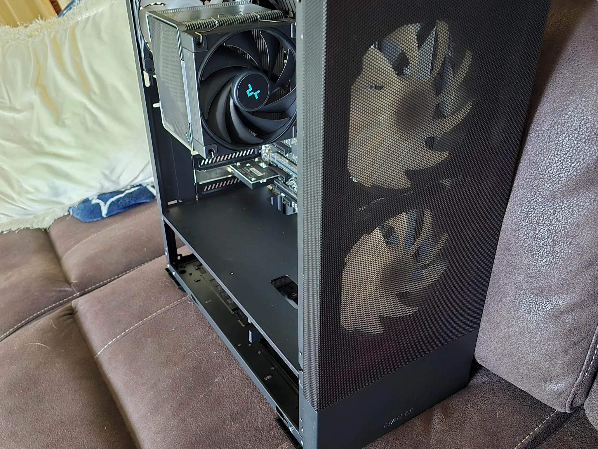 (READ DESCRIPTION) Intel i9 7980xe 64gb ram 4tb ssd