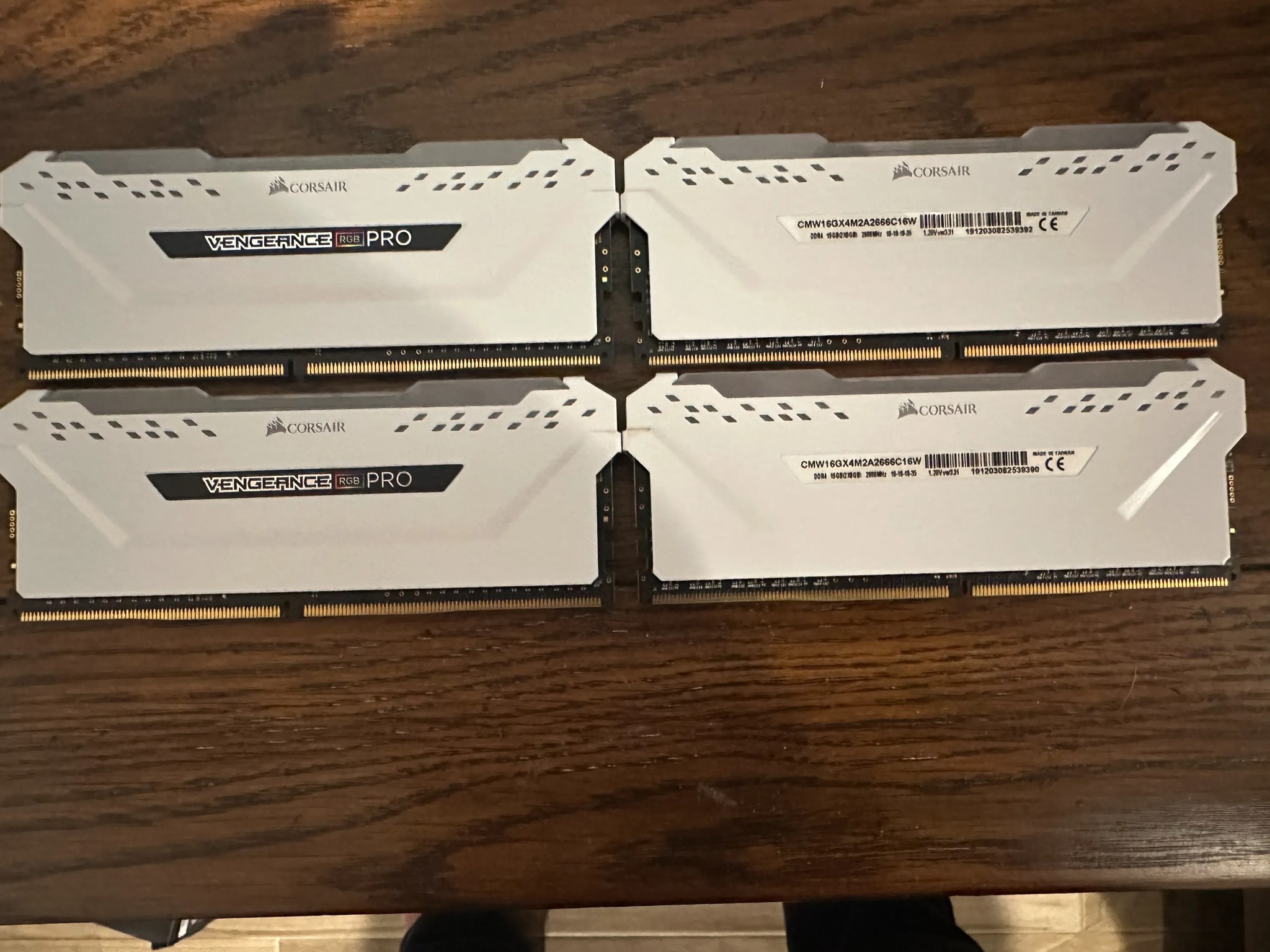 Corsair Vengeance Pro RGB 32gb (4x8gb) DDR4-2666mhz RAM