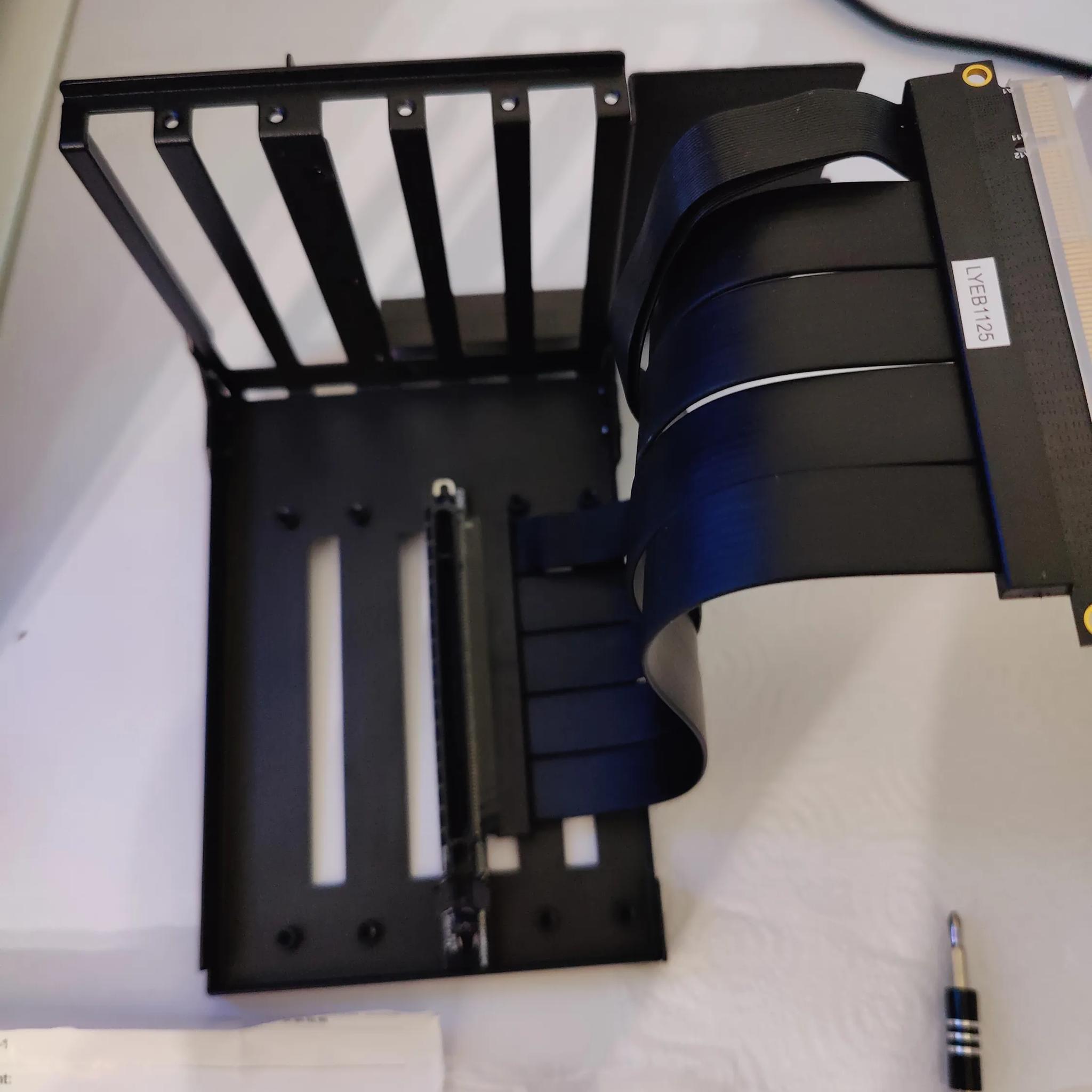 Lian li 011 XL Vertical GPU bracket kit