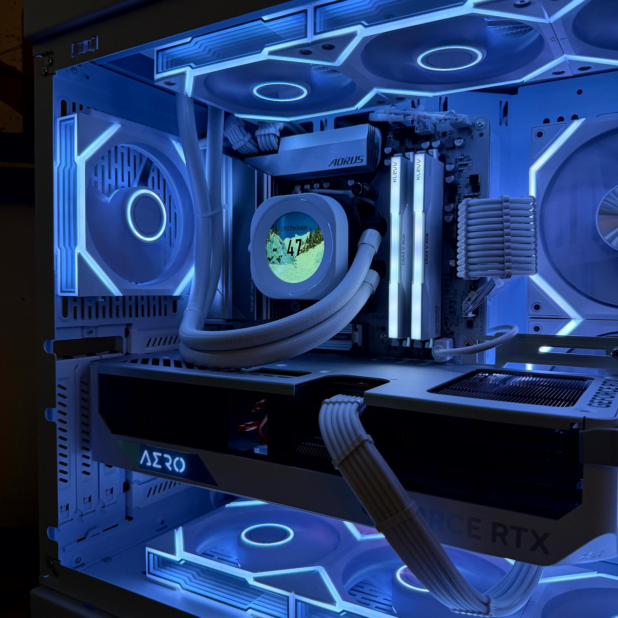 Aurskriða - RTX 4080 Super OC | Ryzen 9 7900x3d | 32GB RAM @6400 | 3TB Total NVME | 1200W Gold