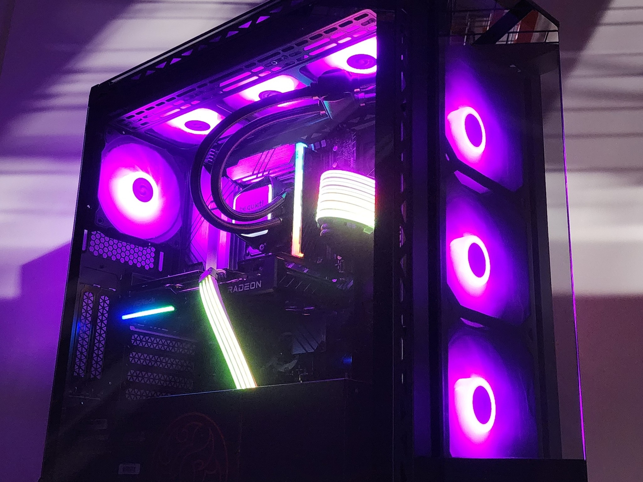 Gaming PC i7-14700KF 16GB RAM 1TB SSD RX 9060 XT 16GB Windows 11 Computer