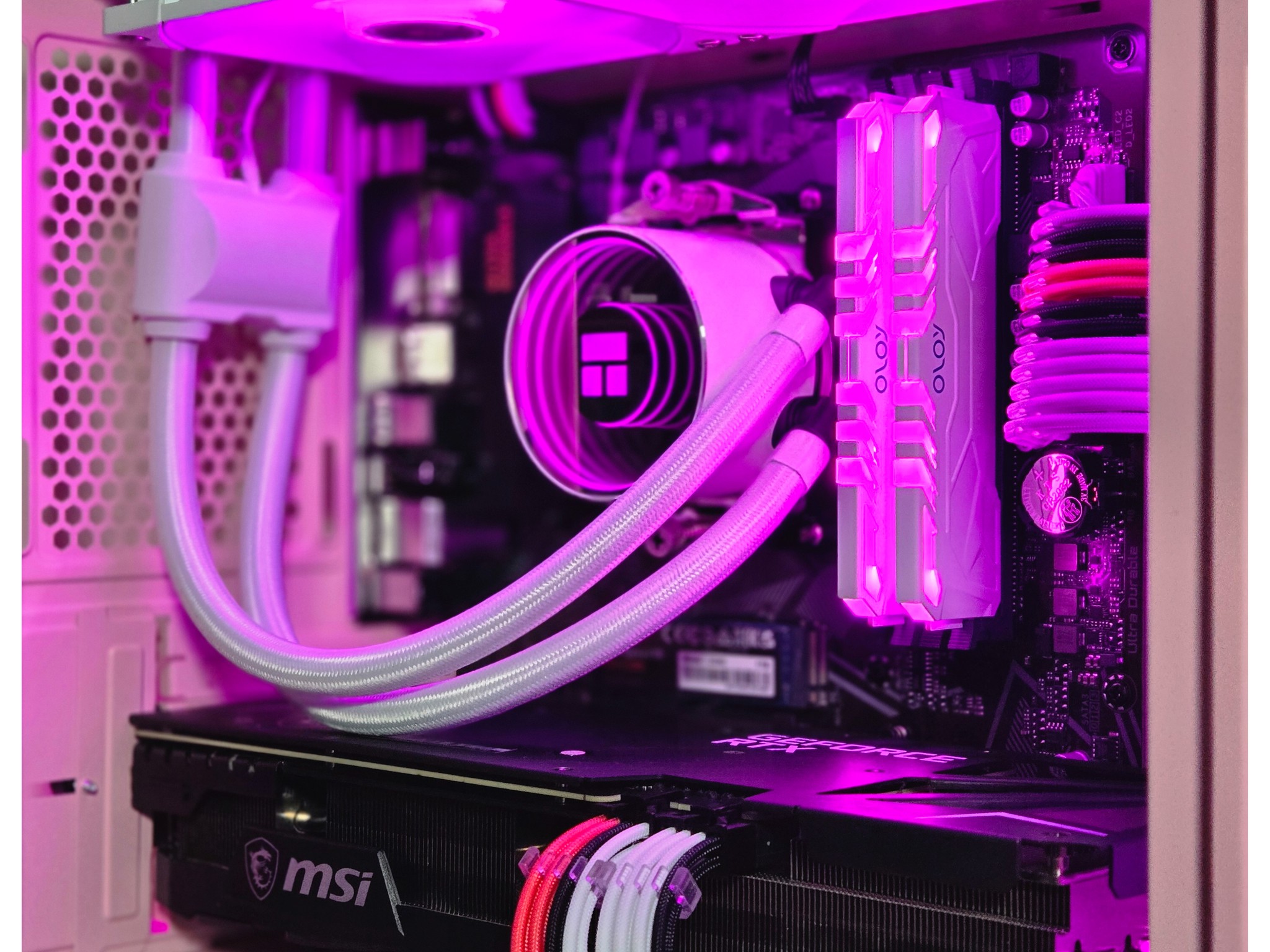 RTX 3070 Ti | Ryzen 7 3700x | Wi-Fi | Pink Gaming PC