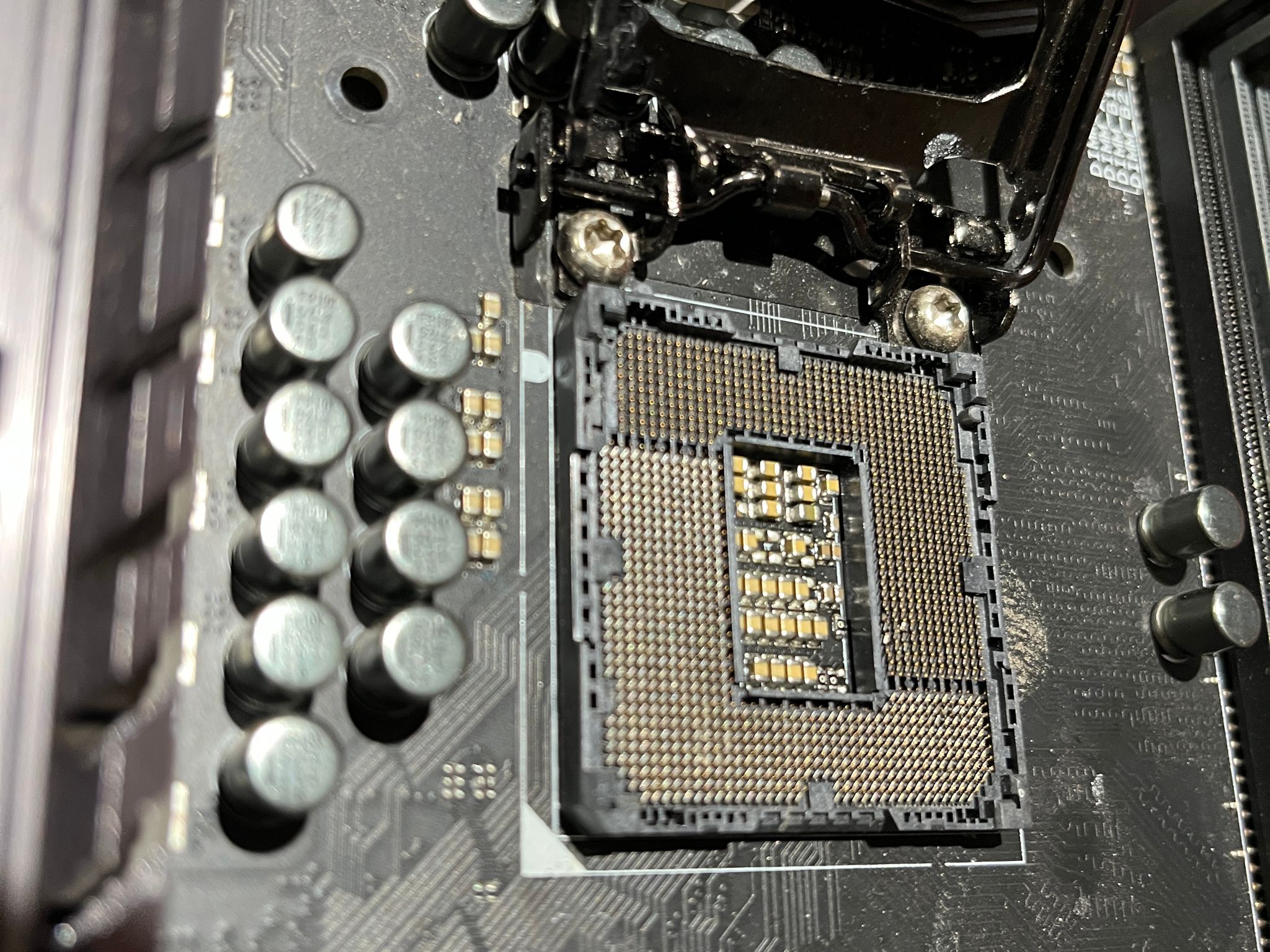 ASUS MAXIMUS VIII HERO LGA 1151 Motherboard – Parts / Not Working – Bent Pins
