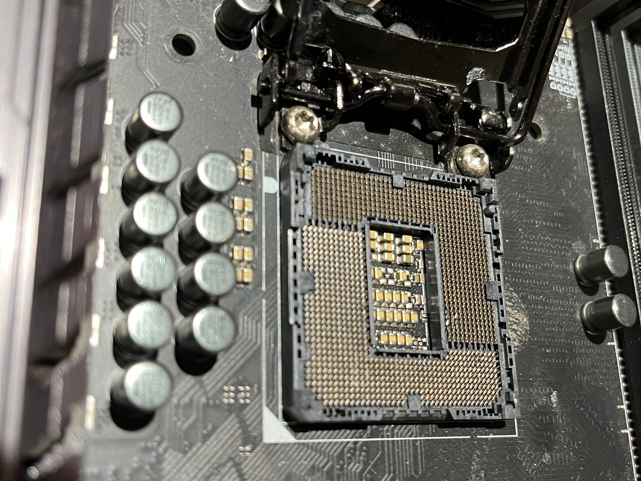ASUS MAXIMUS VIII HERO LGA 1151 Motherboard – Parts / Not Working – Bent Pins