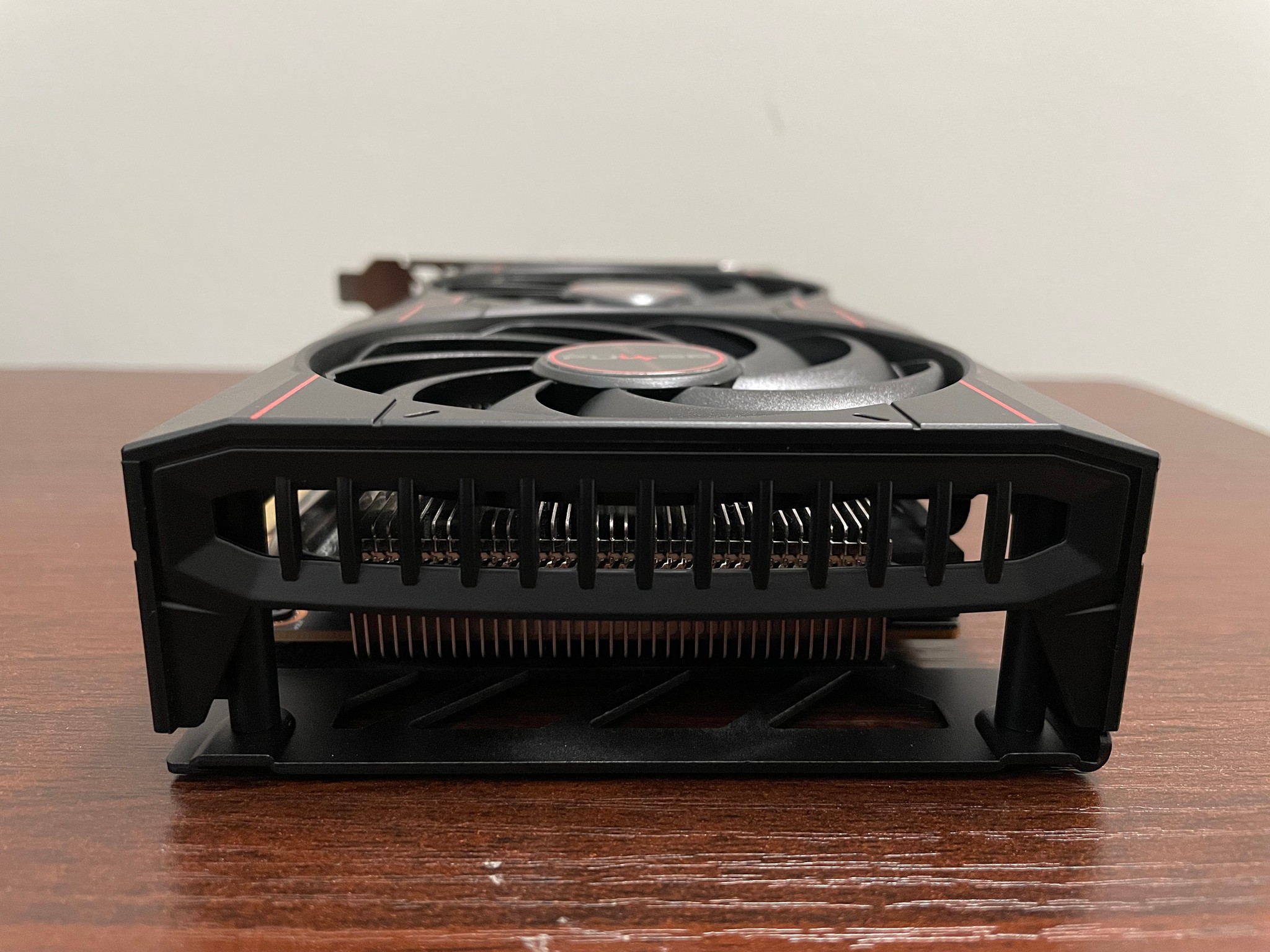 LIKE NEW : Sapphire Pulse Radeon RX 6600 8 GB GDDR6 Video card 