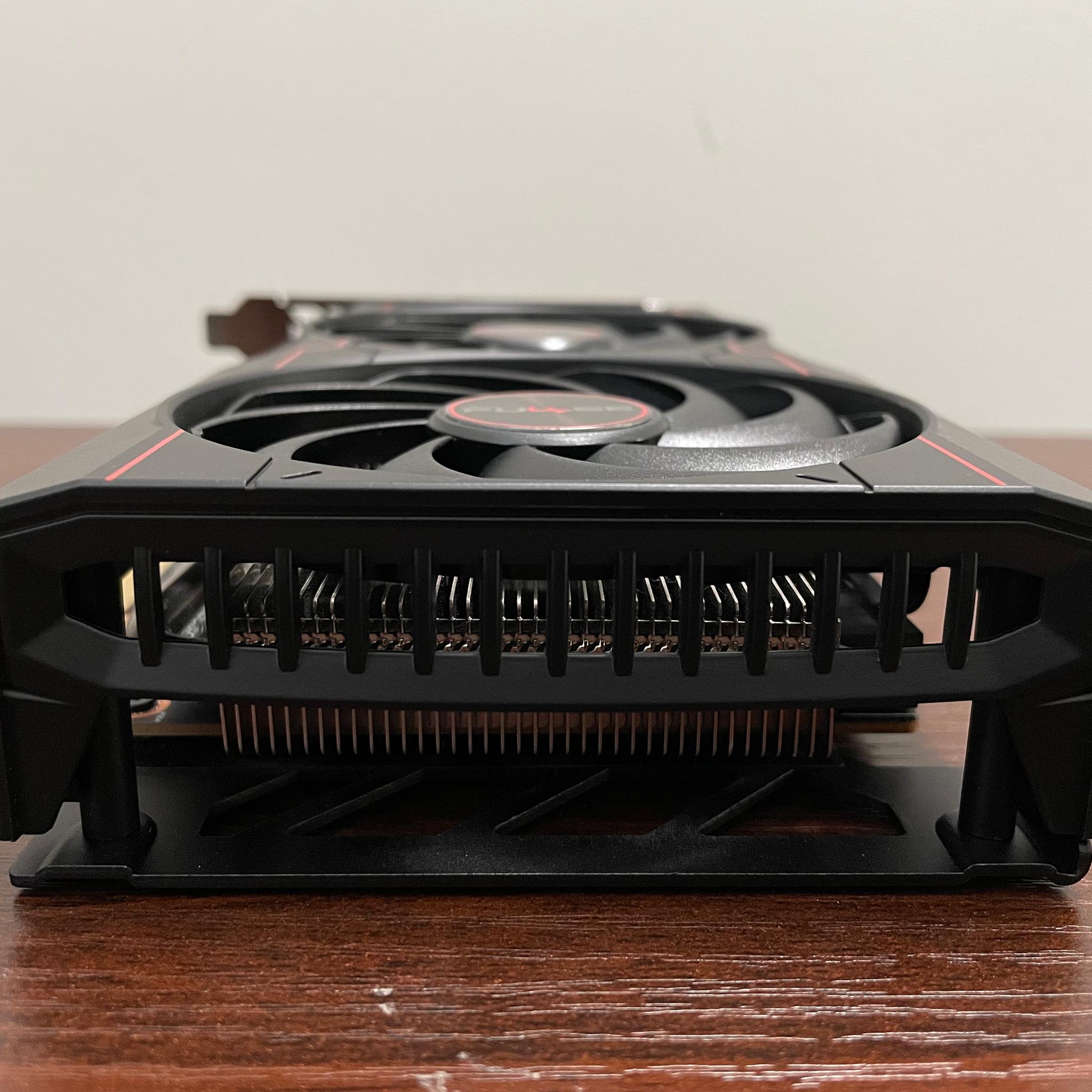 LIKE NEW : Sapphire Pulse Radeon RX 6600 8 GB GDDR6 Video card 