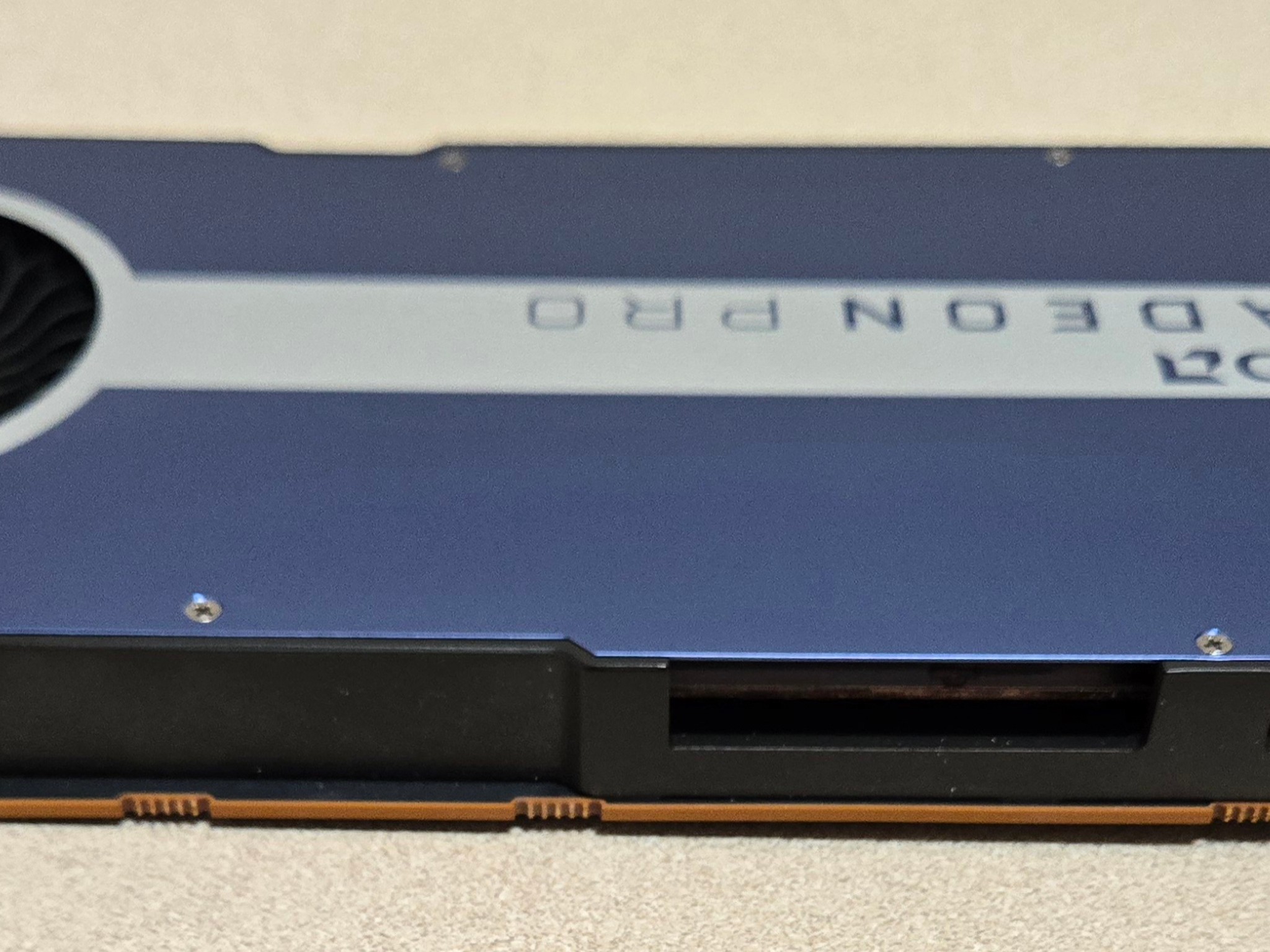 AMD Radeon W5500 PRO 8GB