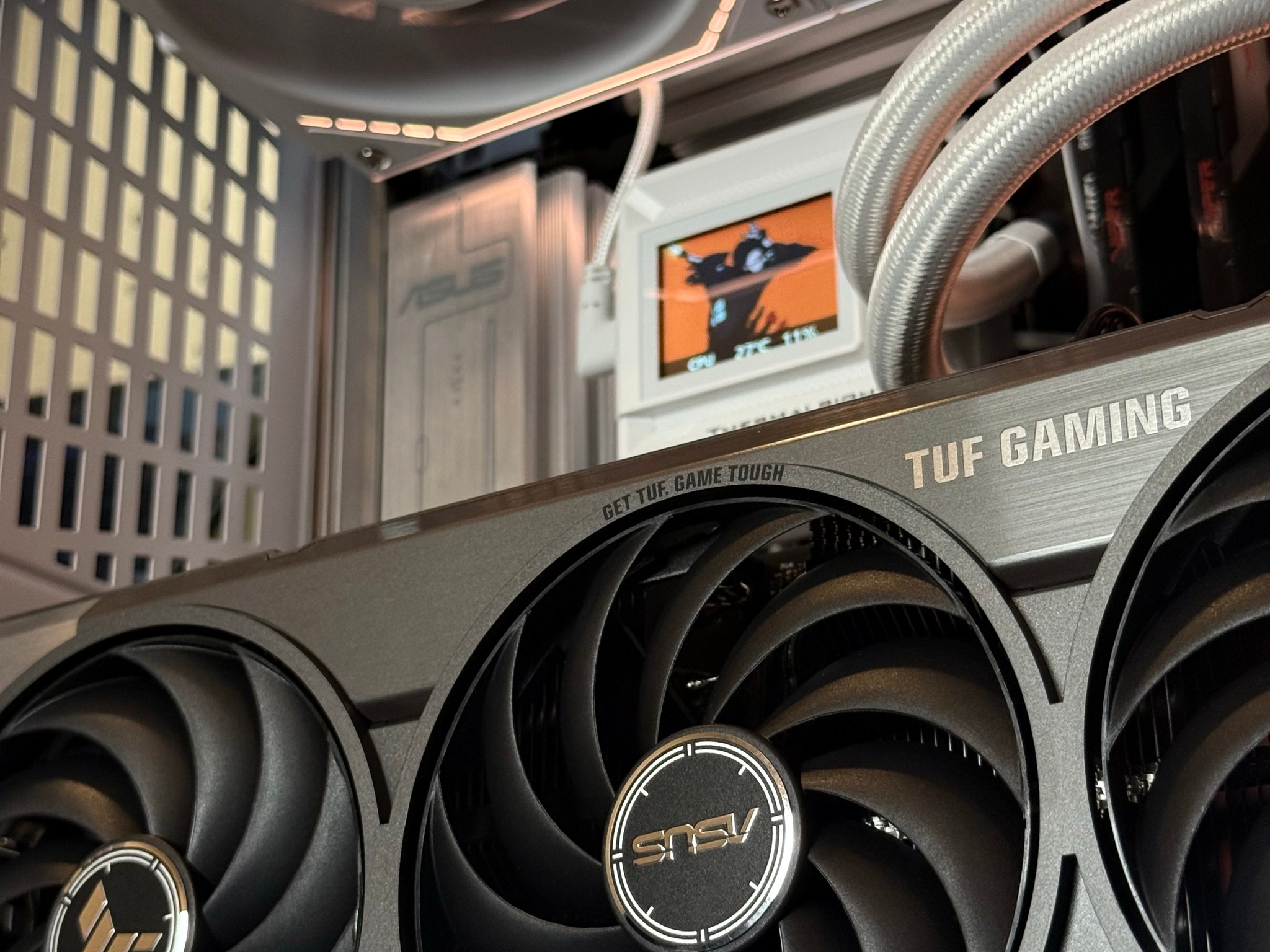 GeForce RTX 5070 Ti Custom Gaming PC - Ryzen 7 9800X3D, 32GB RAM