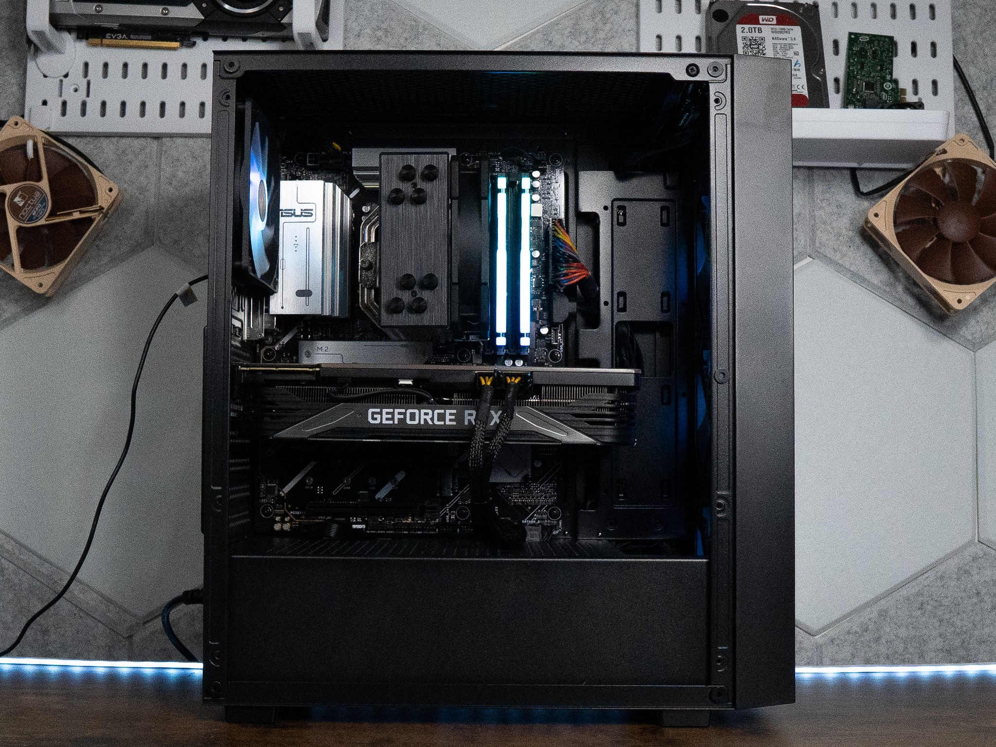🌌🛰️ | PNY XLR8 RTX 3090 24GB | RYZEN 7 7700X | 32GB DDR5 RAM | 2TB SSD | Y2K OATHKEEPER GOLD
