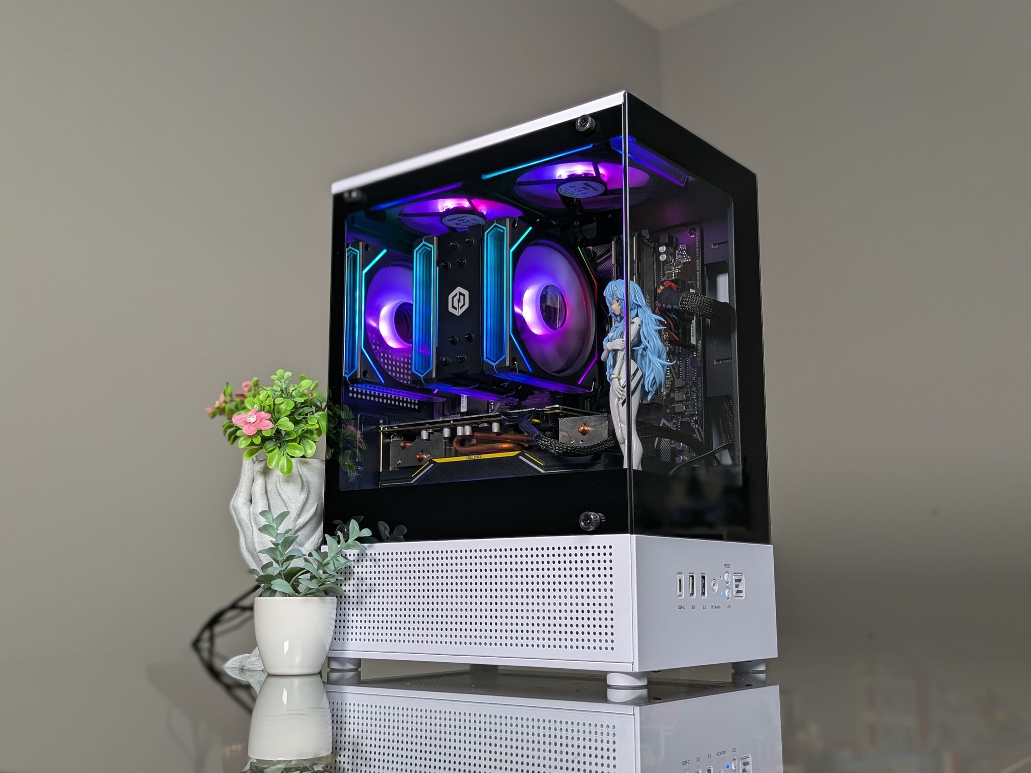 The Aesthetic White & Black | Ryzen 5 CPU + RX 5600XT GPU | 16GB RAM | 512GB SSD