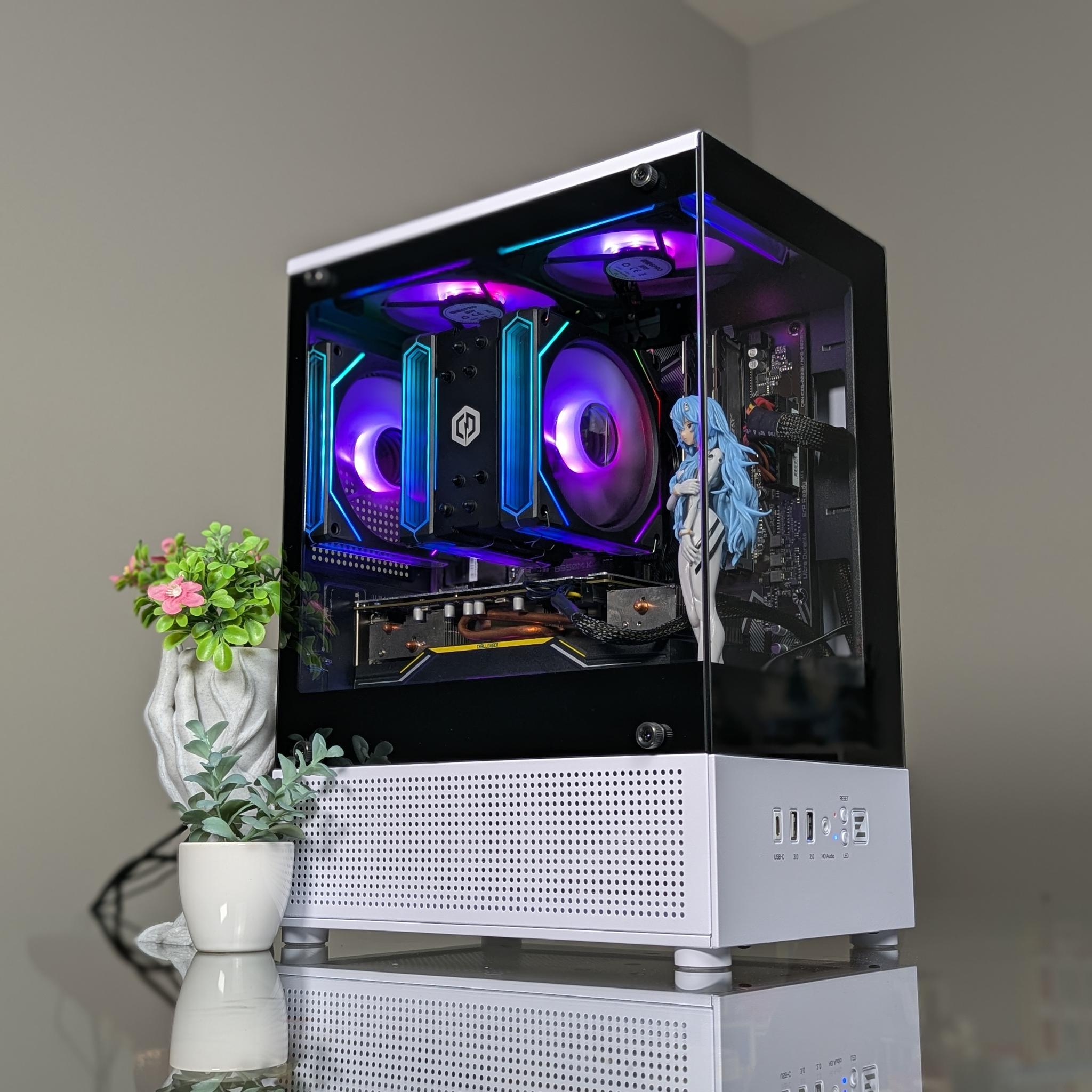 The Aesthetic White & Black | Ryzen 5 CPU + RX 5600XT GPU | 16GB RAM | 512GB SSD