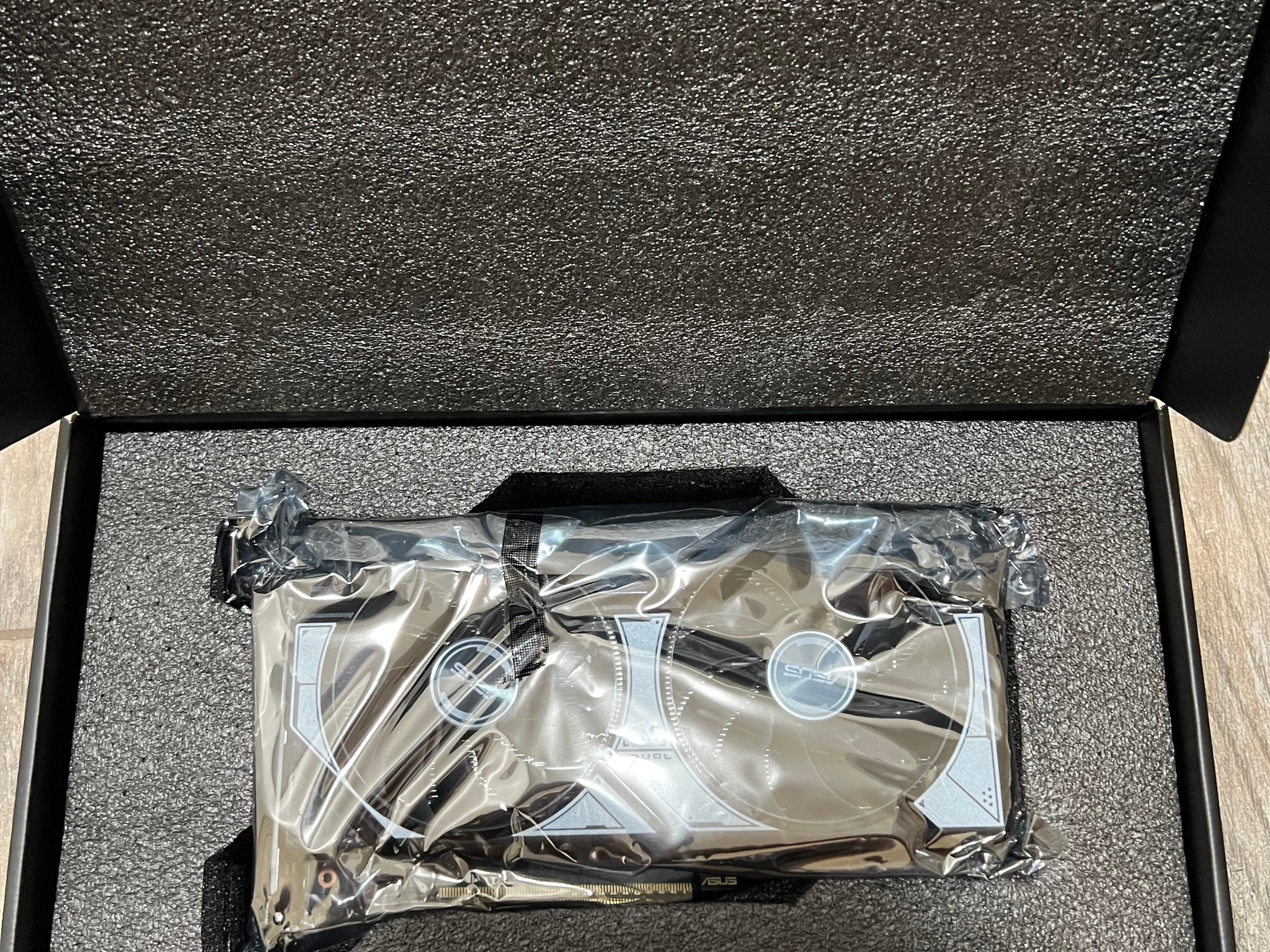 *BRAND NEW* ASUS RTX 5060ti 8GB