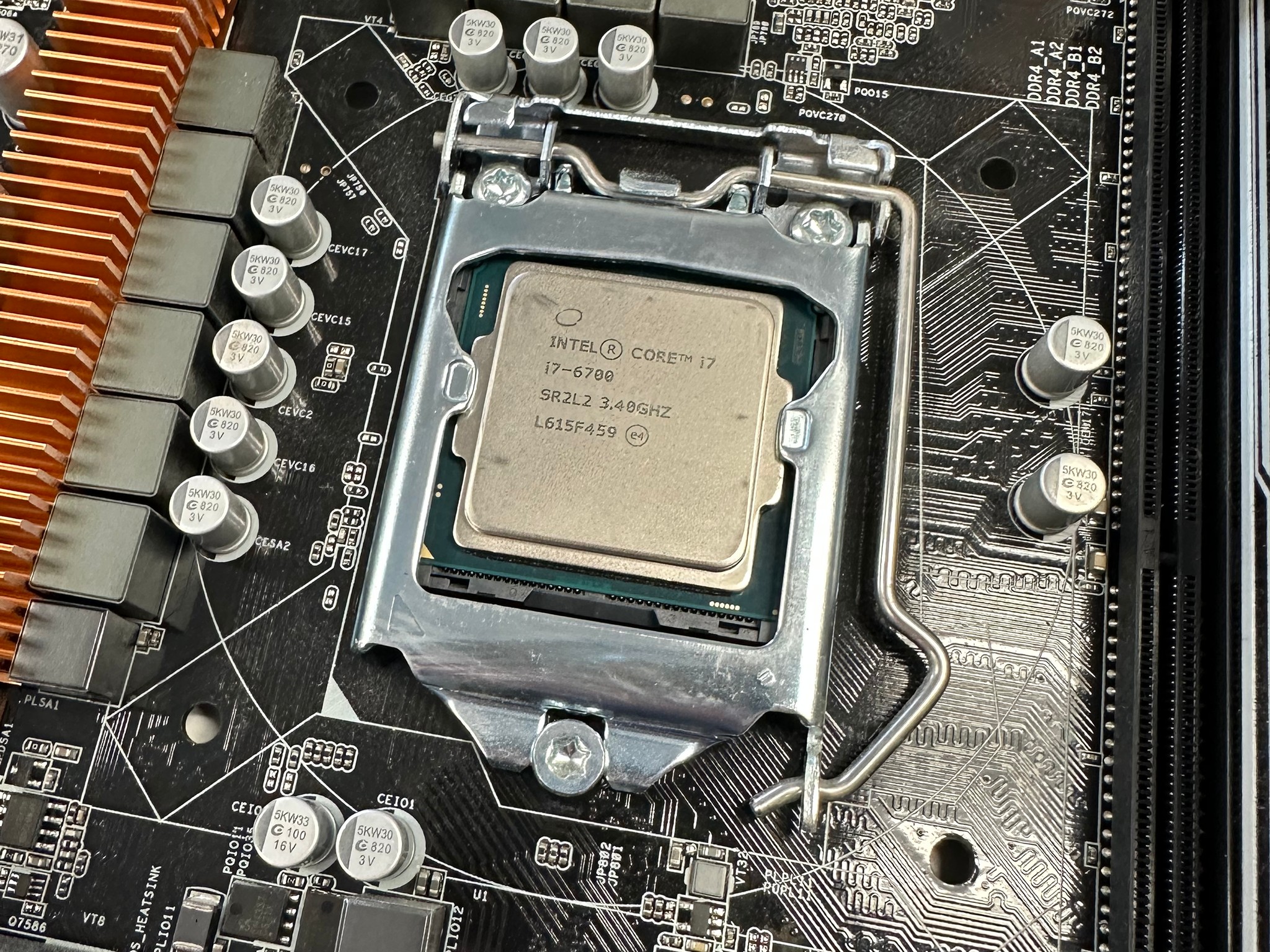 i7 6700 - Z170 - 32gb RAM - 1tb NVMe Combo