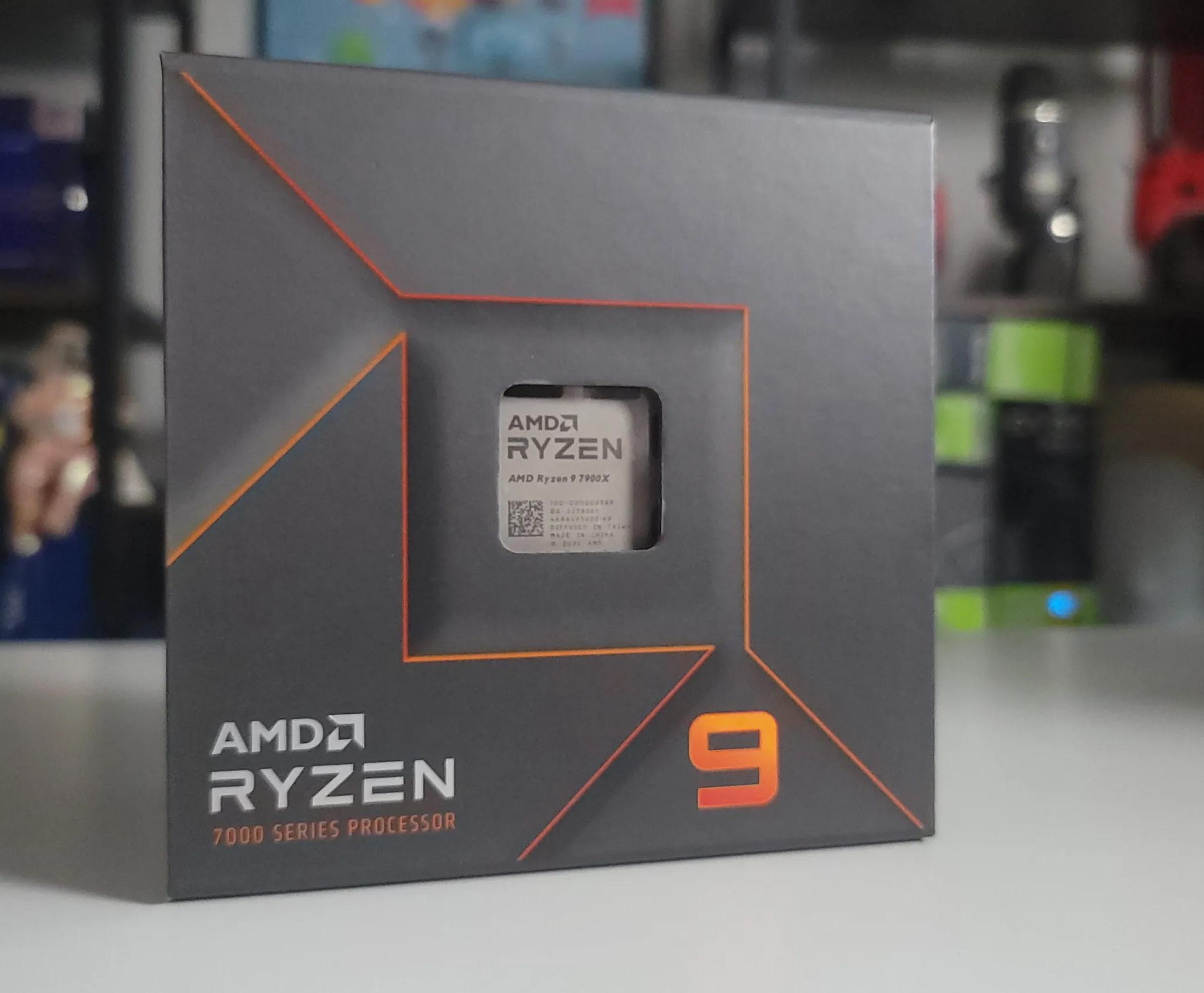 AMD Ryzen 9 7900X 12-Core, 24-Thread Unlocked Desktop Processor