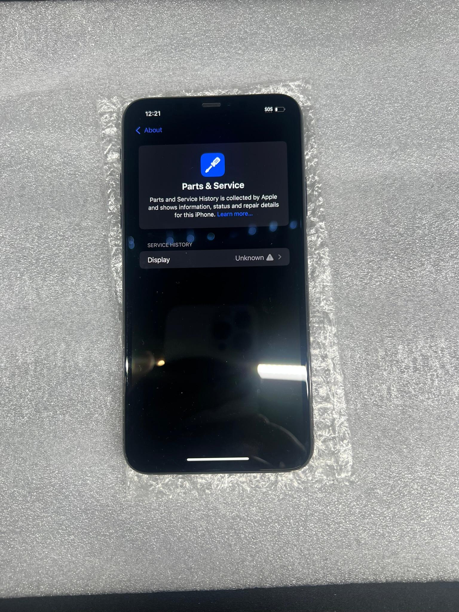 Apple iPhone 11 Pro Max – Unlocked – 64 GB – Midnight Green (Read Description)