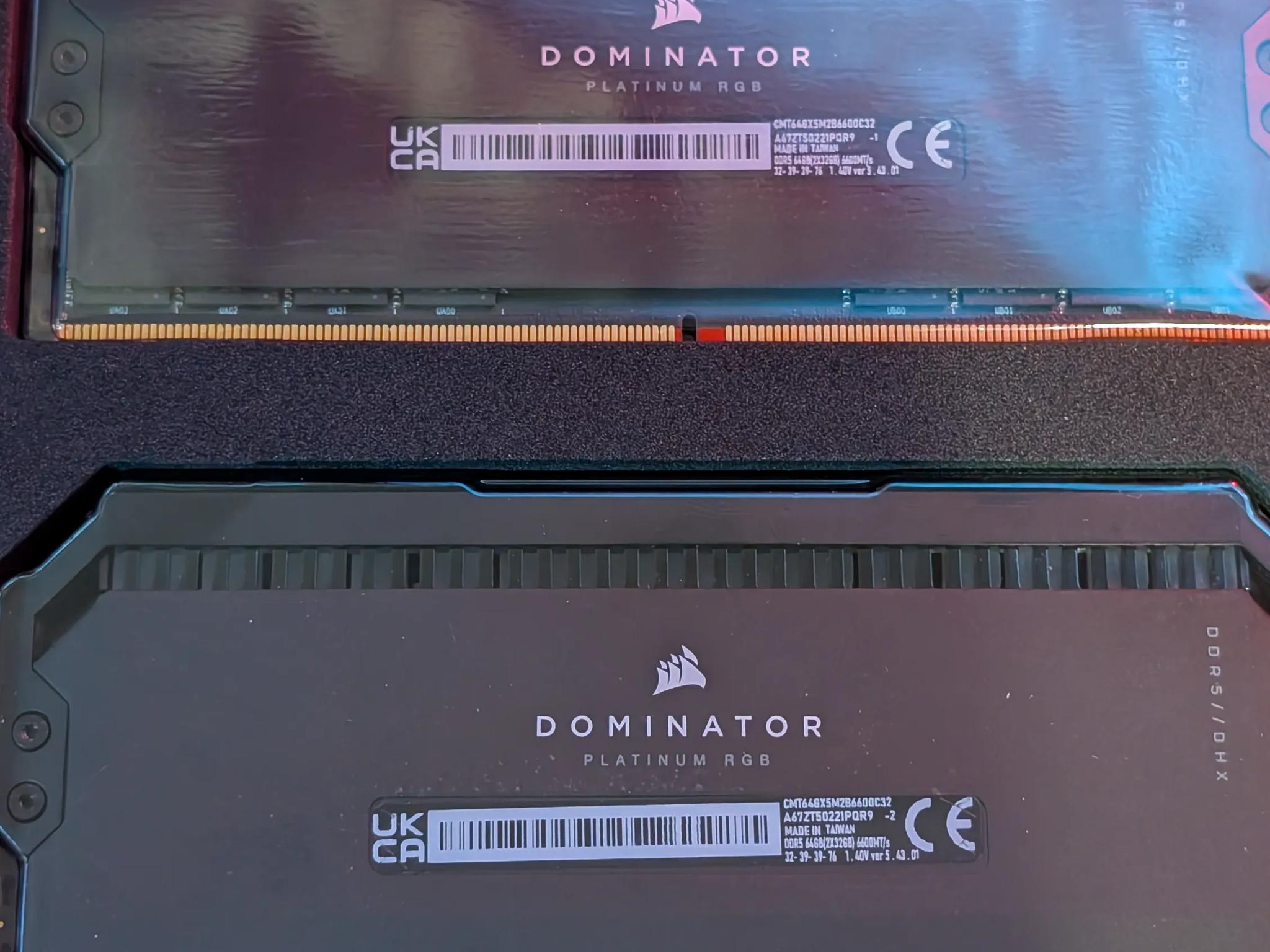 CORSAIR DOMINATOR PLATINUM RGB DDR5 RAM 64GB (2x32GB) 6600MHz CL32 Intel XMP - (CMT64GX5M2B6600C32)