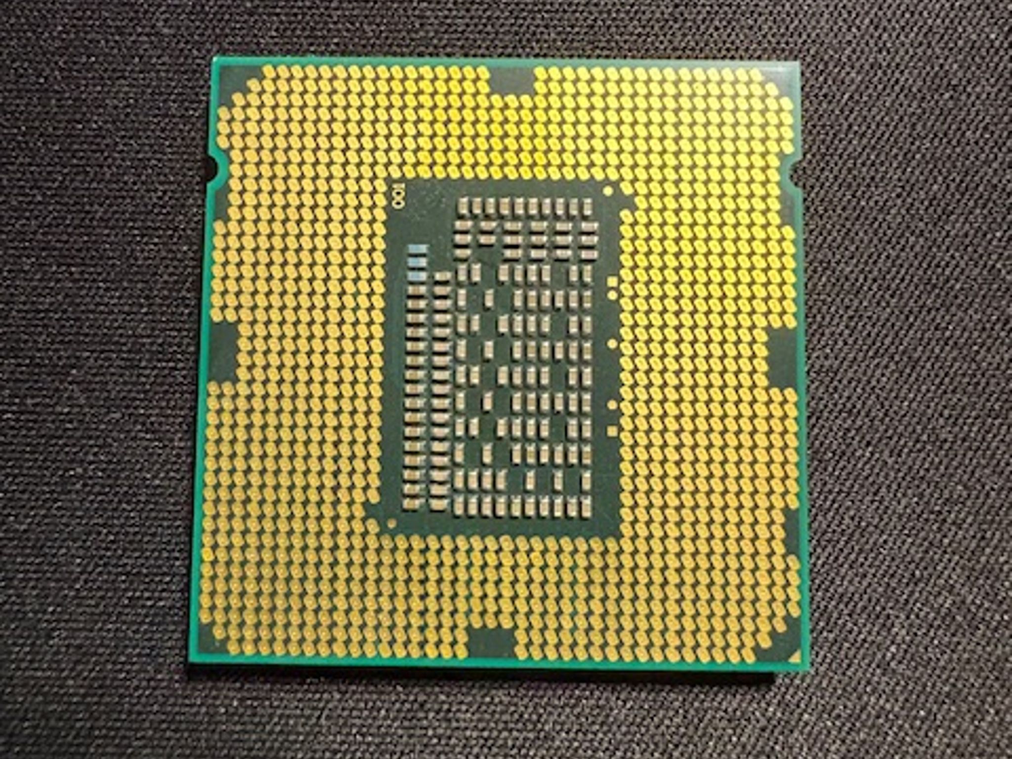 Intel i5 2400 | Base 3.10 GHz | Max 3.40 GHz | 6 MB Cache | With Cooler