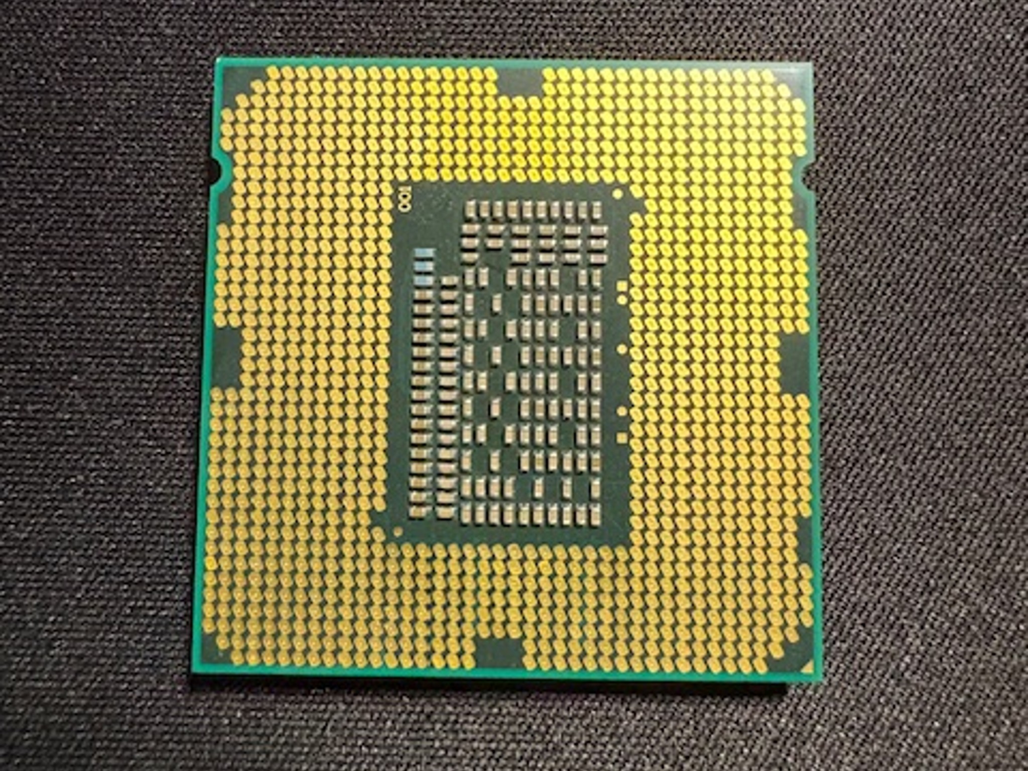 Intel i5 2400 | Base 3.10 GHz | Max 3.40 GHz | 6 MB Cache | With Cooler