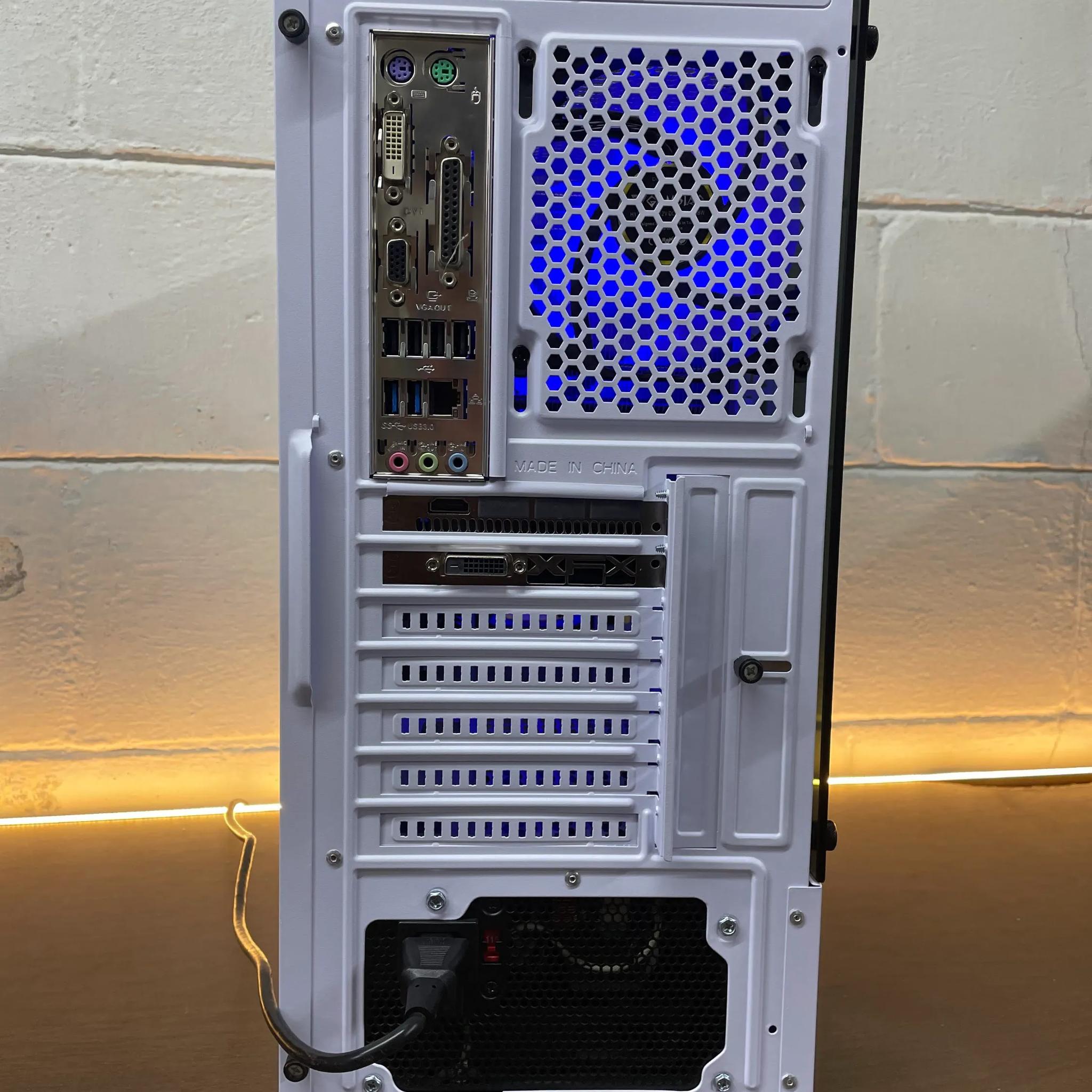 Sleeky Gaming PC | Intel i5 / AMD RX580 / 8GB / 1.1TB Win 11 Pro WiFi