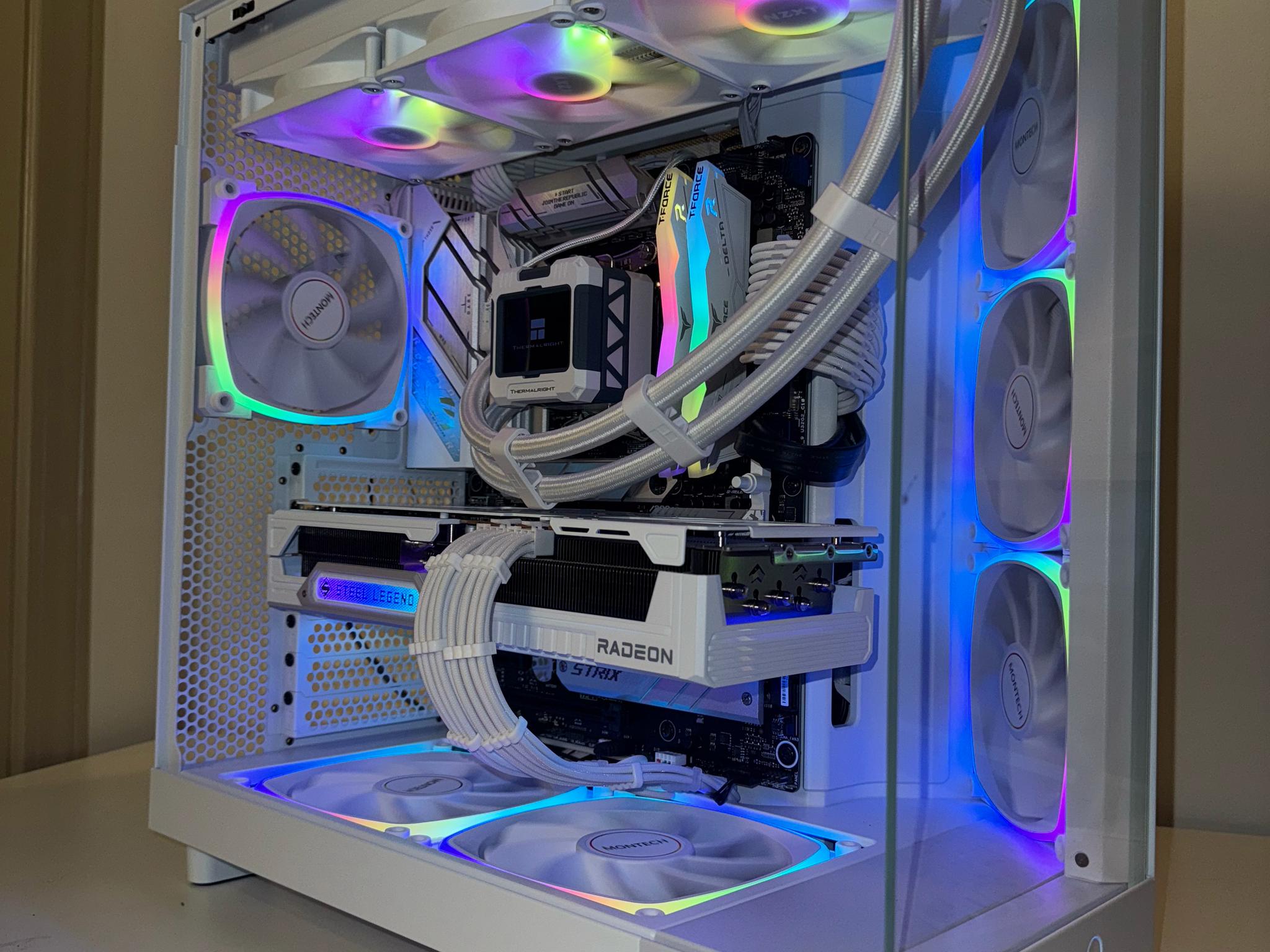 ❄️Snowed Out❄️ Ryzen 7 7800X3D+RX 9070 XT 16gb+32gb DDR5