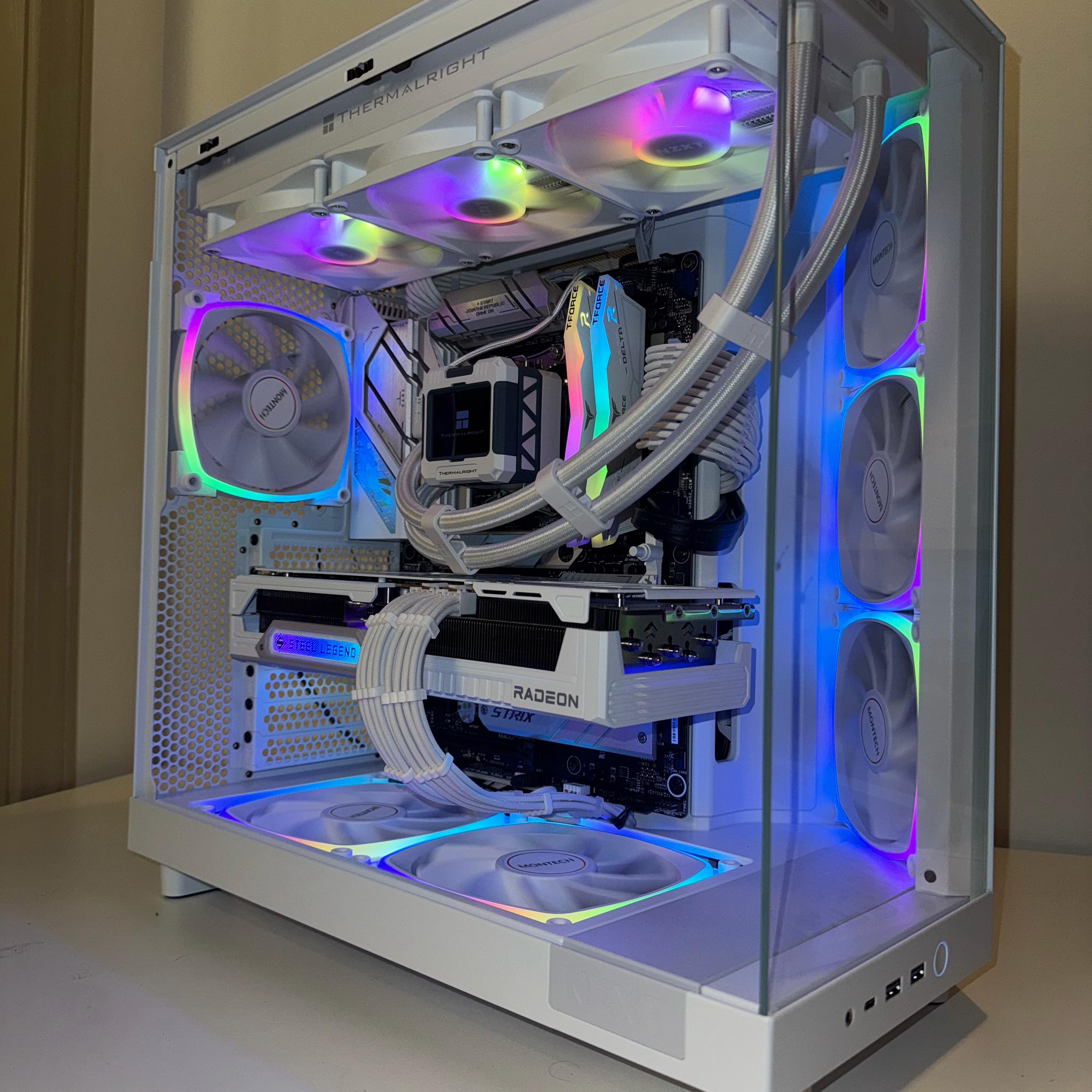 ❄️Snowed Out❄️ Ryzen 7 7800X3D+RX 9070 XT 16gb+32gb DDR5