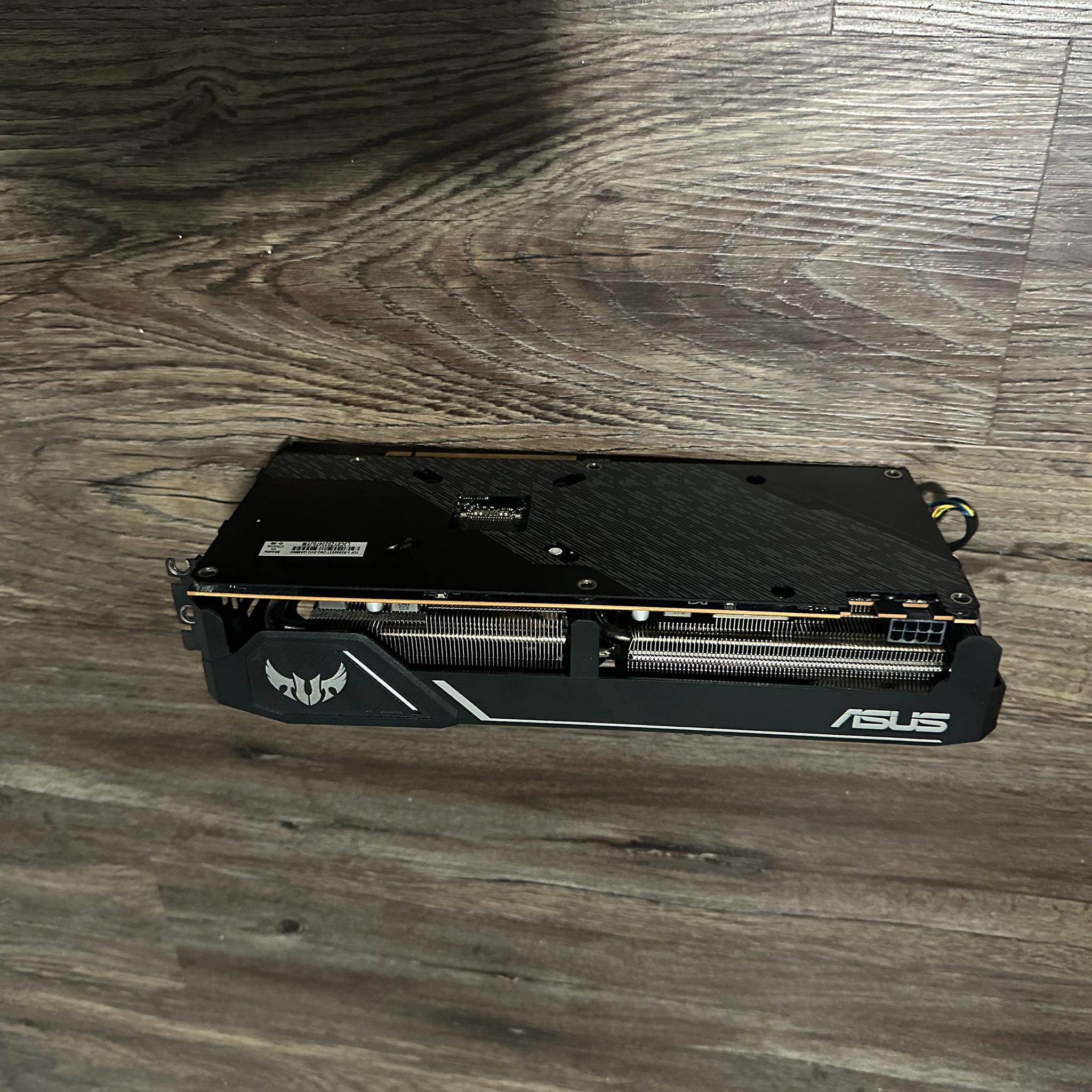 Asus TUF Radeon RX 5600xt