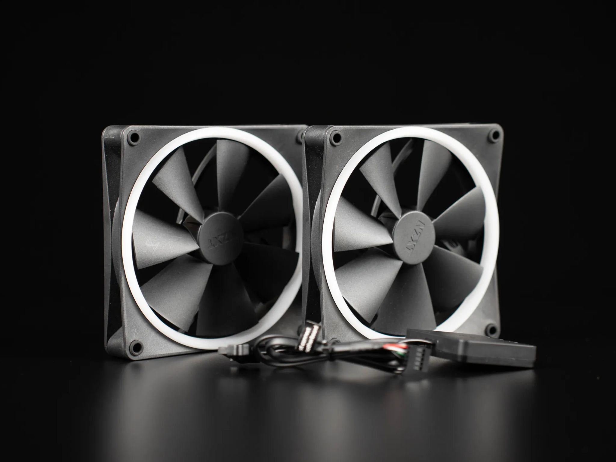 NZXT F140RGB 2 Pack + Controller