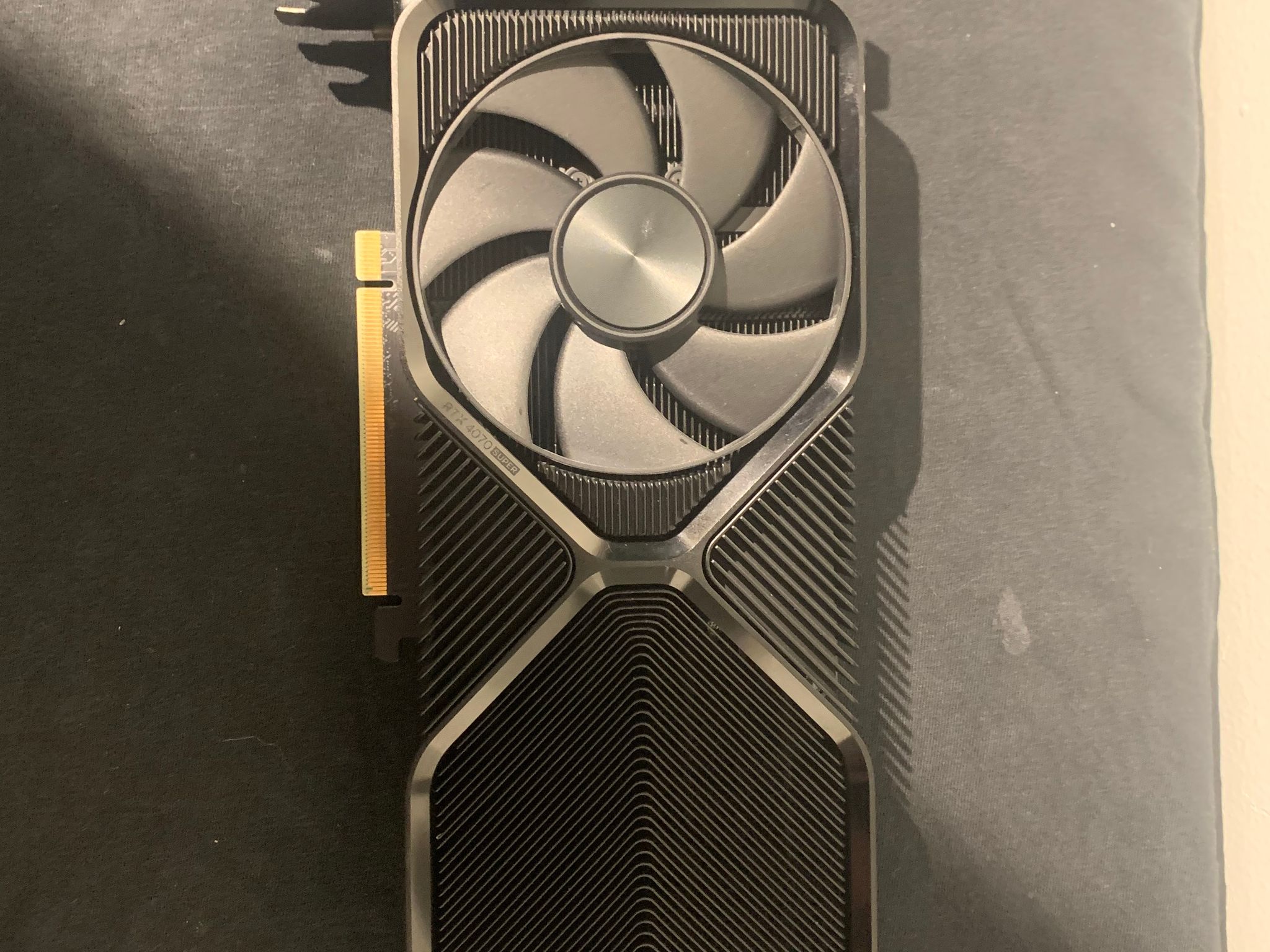 FE RTX 4070 Super