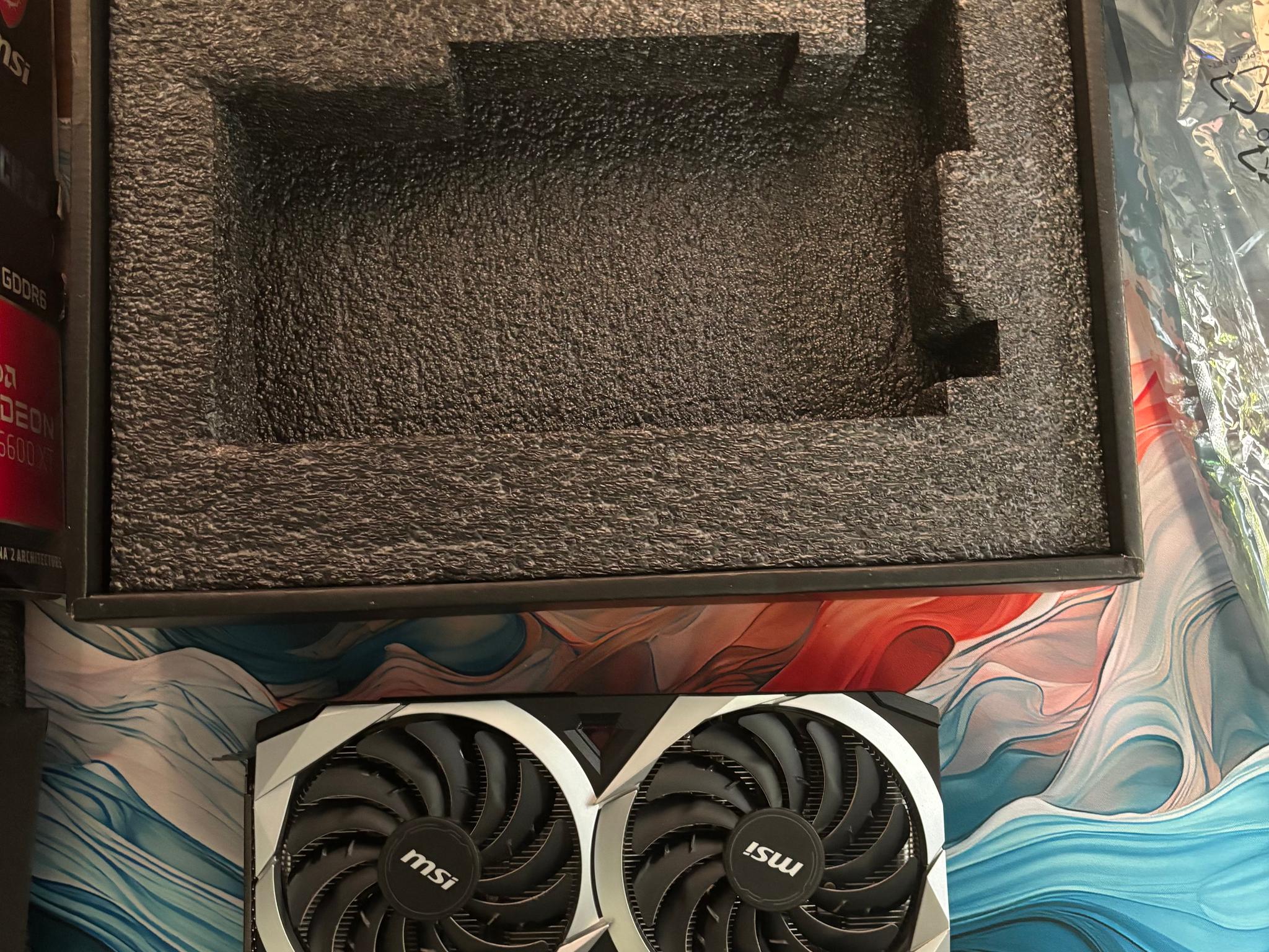 AMD Radeon RX 6600 XT - Image 3