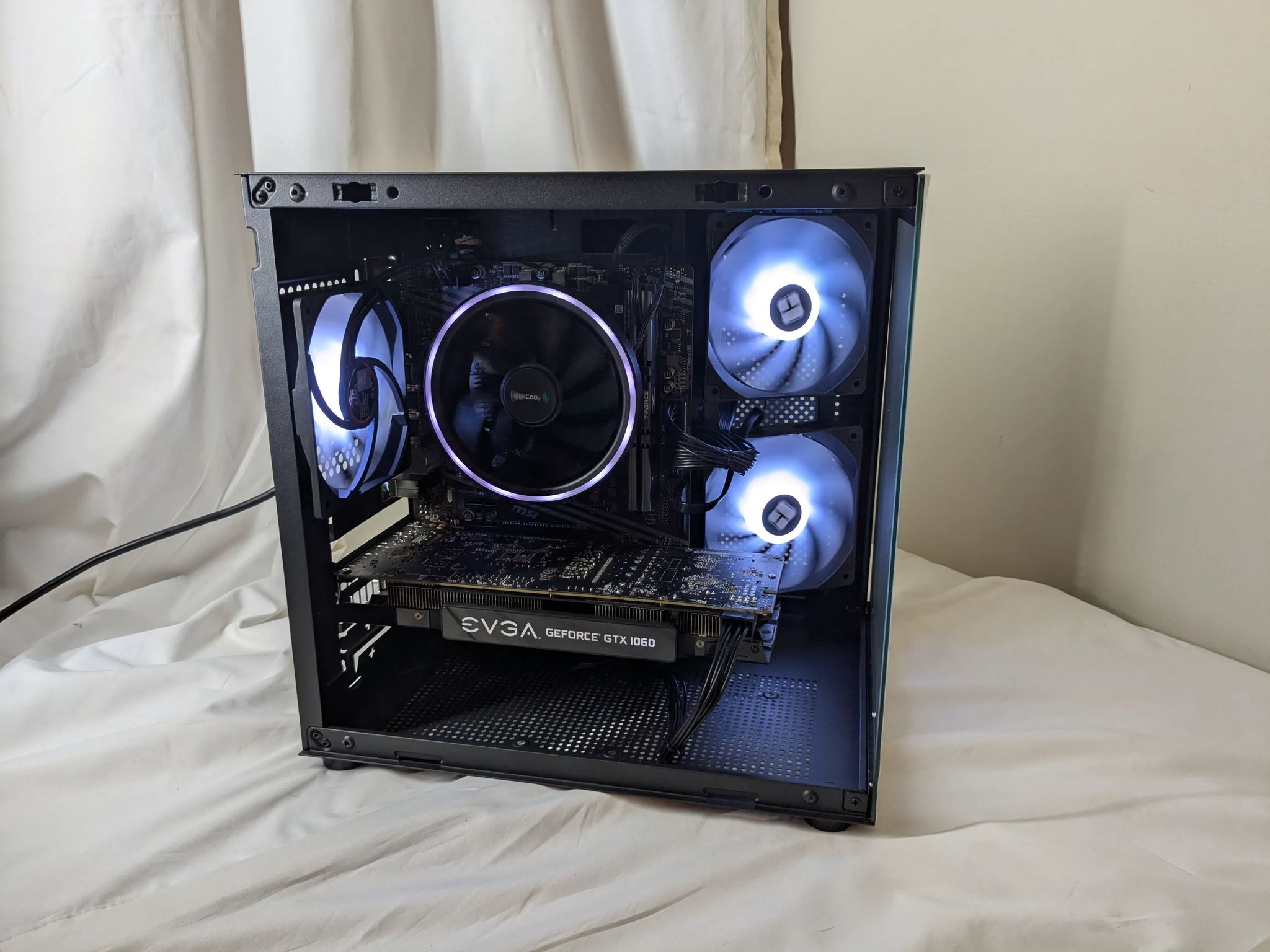 GTX 1060 | RYZEN 7 1700 | 16 GB RAM | WINDOWS 11 HOME