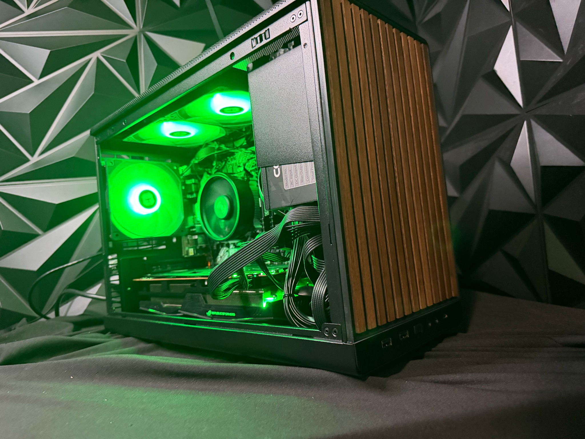 🌑🌲 DARK WOOD 5557 🌲🌑Ryzen 5 5500| RX 5700XT| 16 GB DDR4| 1.5 TB SSD| 650W PSU