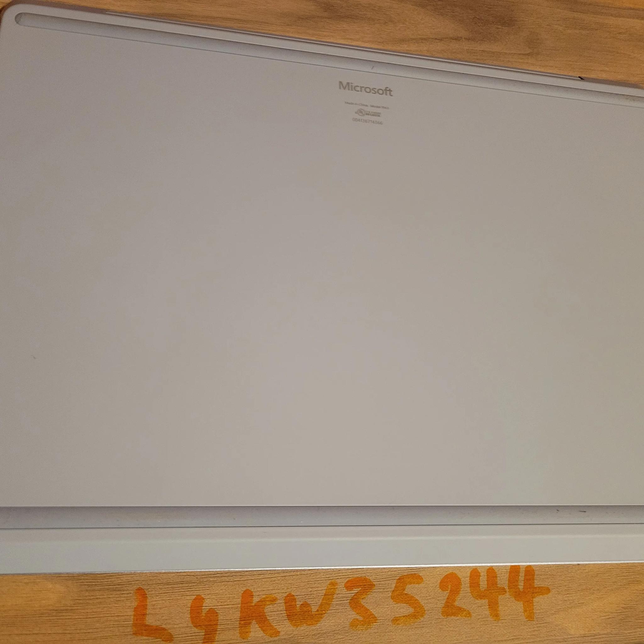 Microsoft Surface Laptop Go - intel i5 - 128gb - 12.4" Touch Screen