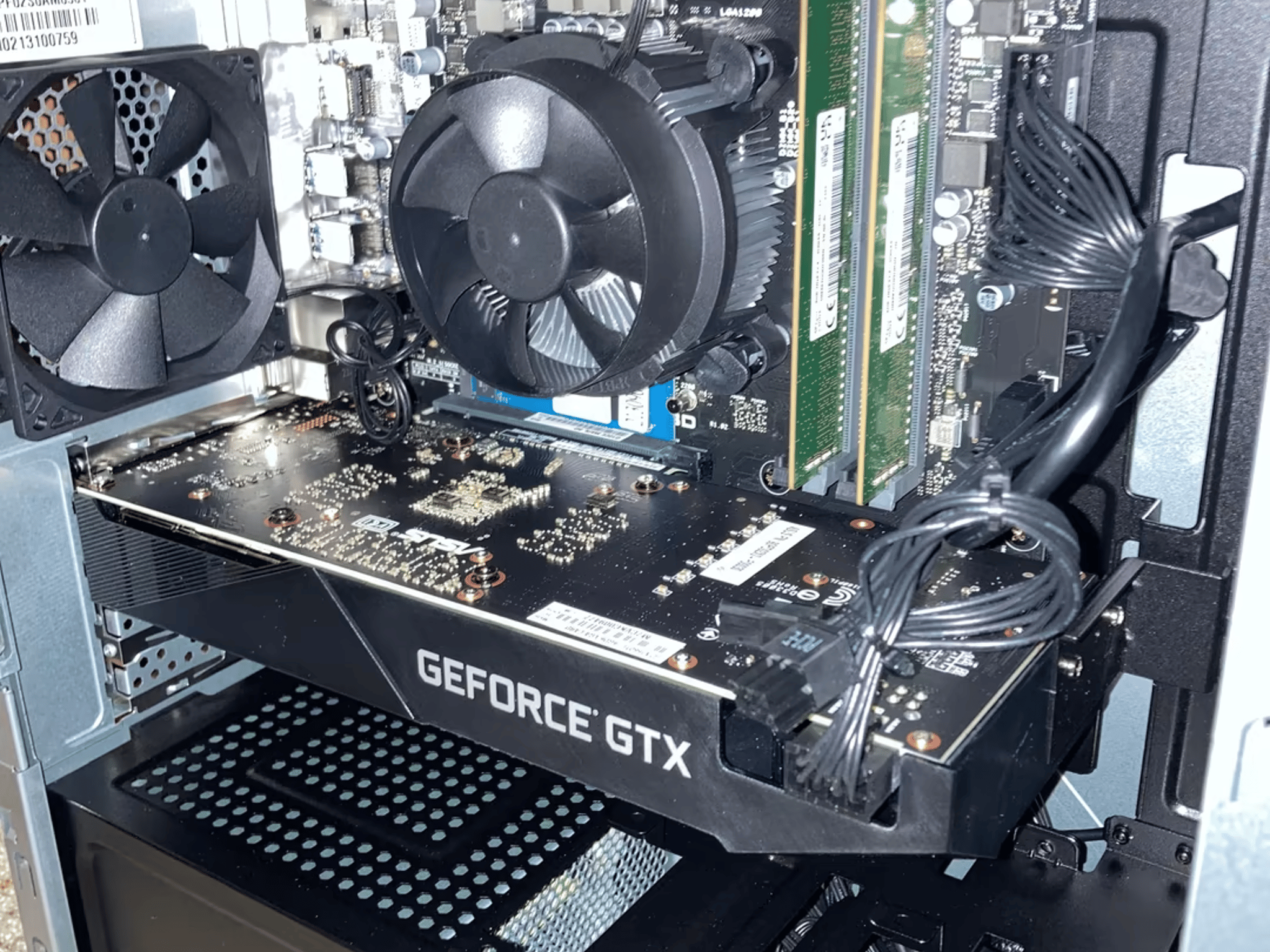 Asus G10CE i5-11400, 1660ti