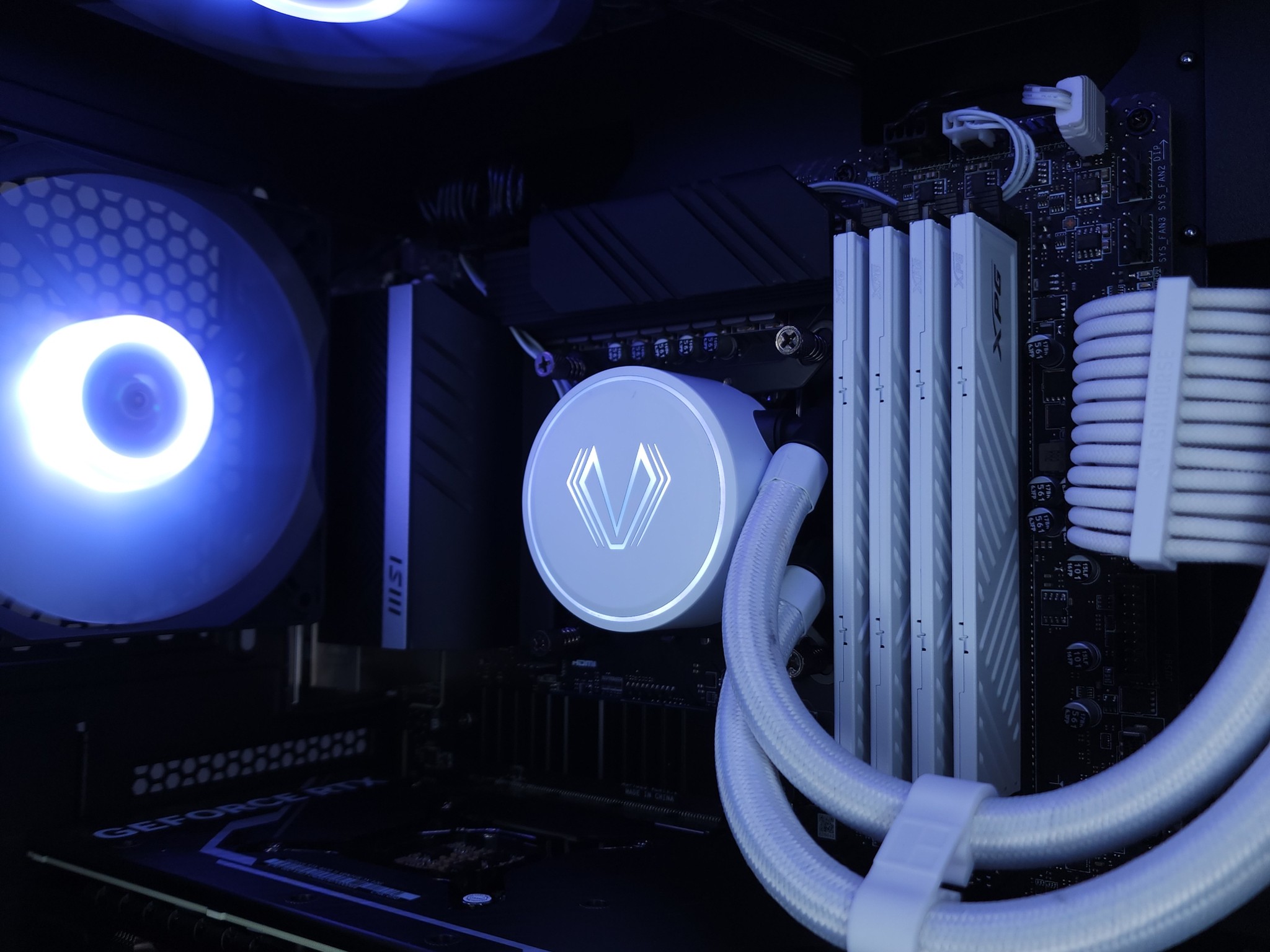 🖤🤍RTX 4070 Ti | Core i7 12700KF | 32GB 3200MHz | 1TB NVMe Gen 4