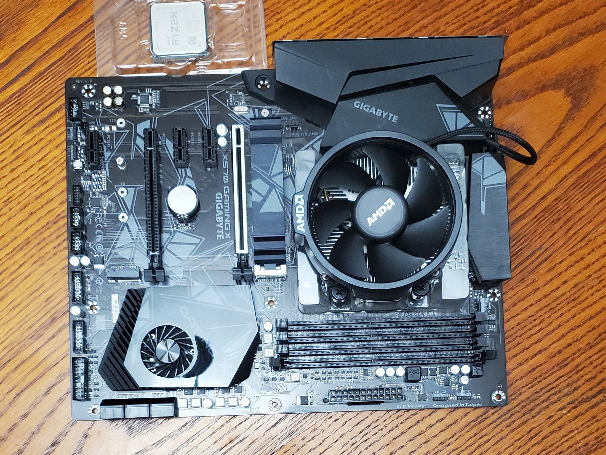 COMBO Pre-owned Gigabyte X570 Gaming MoB Plus AMD Ryzen 9 5950X CPU & AMD CPU Fan & Heatsink Bundle