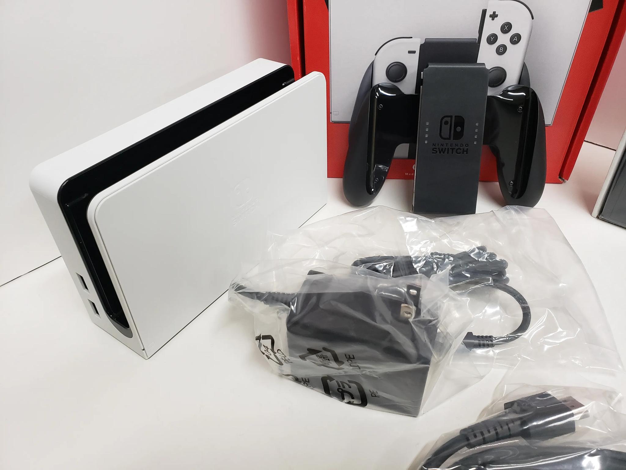 Nintendo Switch OLED Model w/ White Joy-Controllers