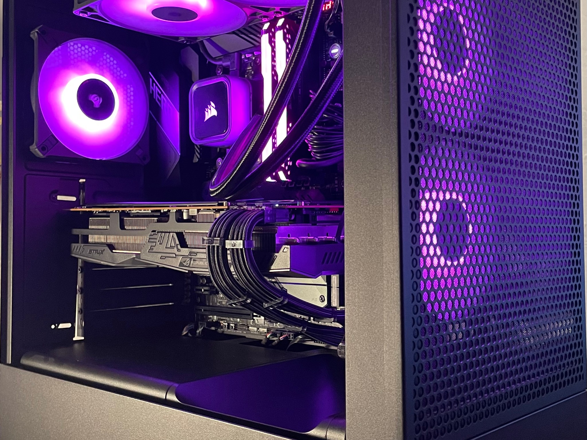 Gaming PC | Radeon 5700xt| Ryzen 5  | 16GB RAM | WINDOWS 11  home | WIFI & BT