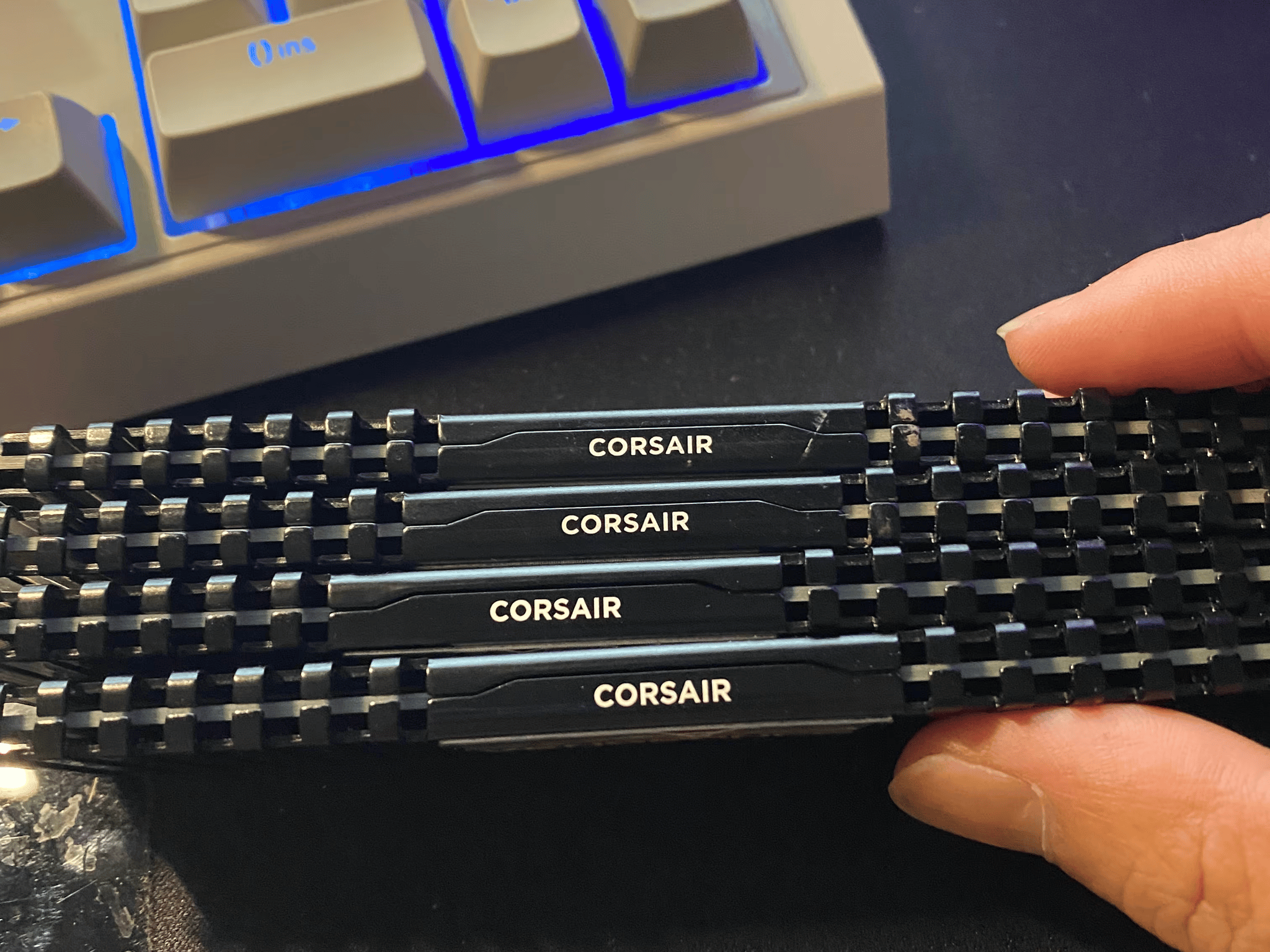 Corsair Vengeance LPX 32 GB (4x8GB) DDR4 3000MHz CL15
